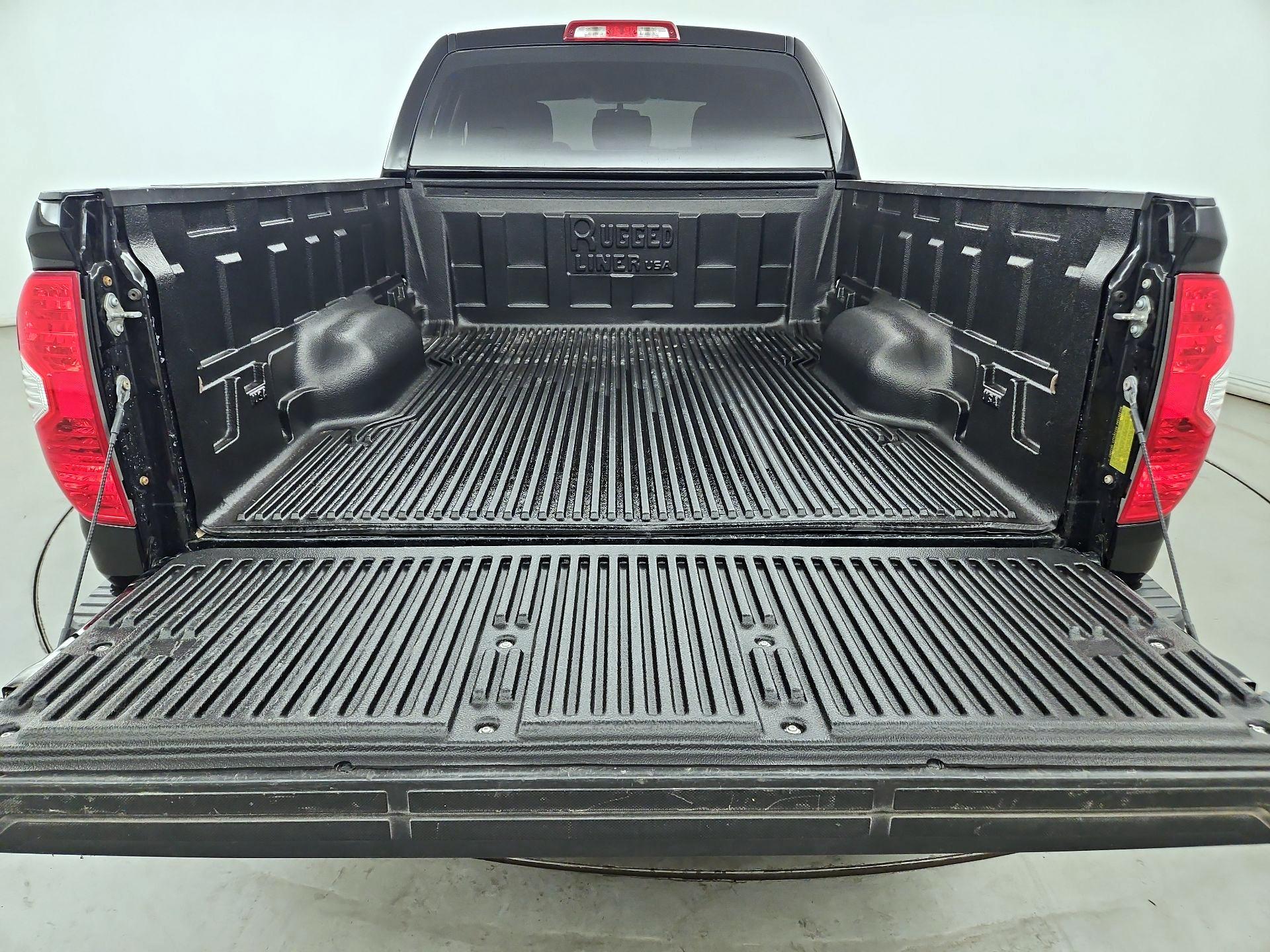 Thumbnail: 2015 Toyota Tundra - 20