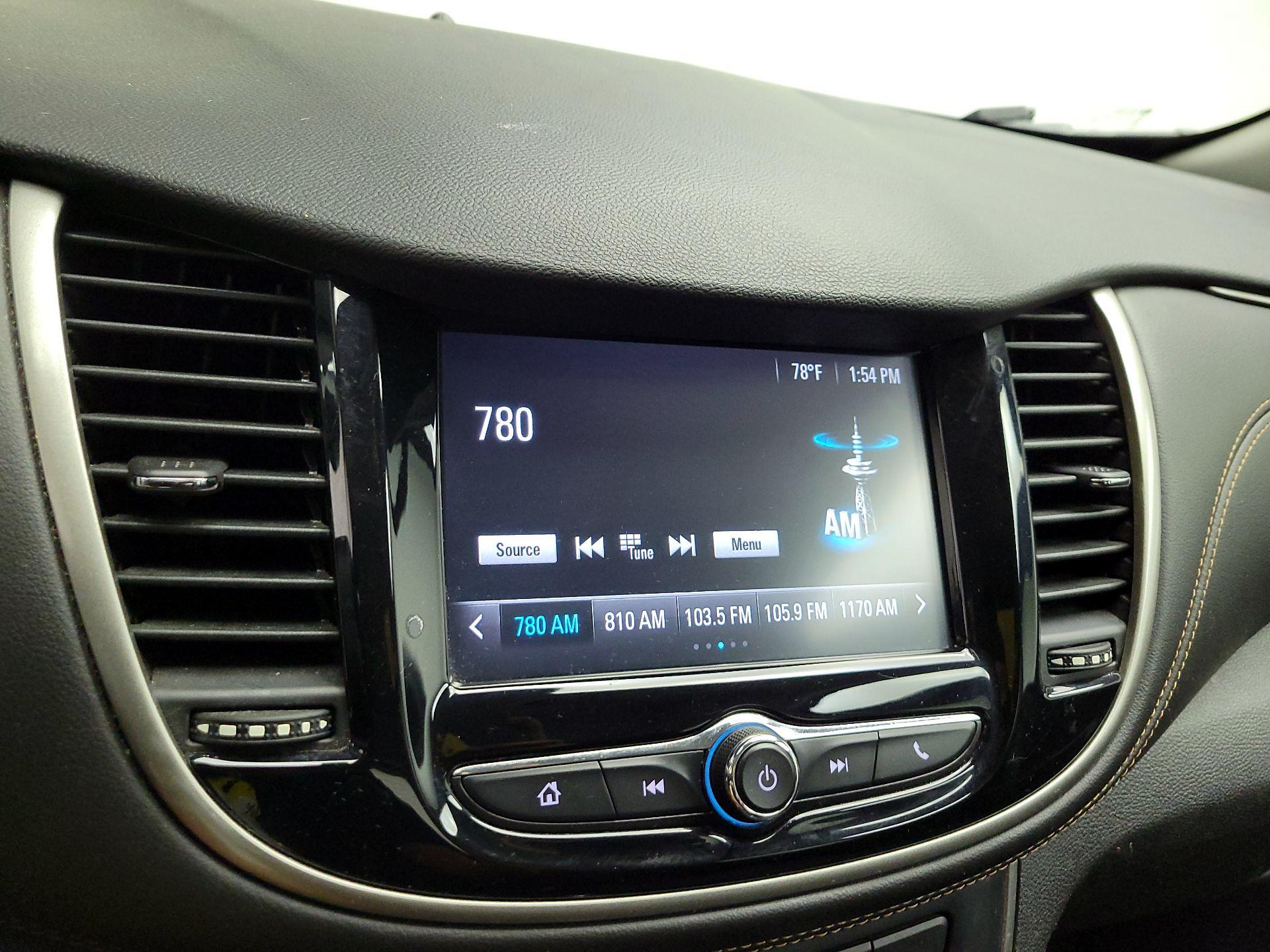 Thumbnail: 2017 Chevrolet Trax - 15