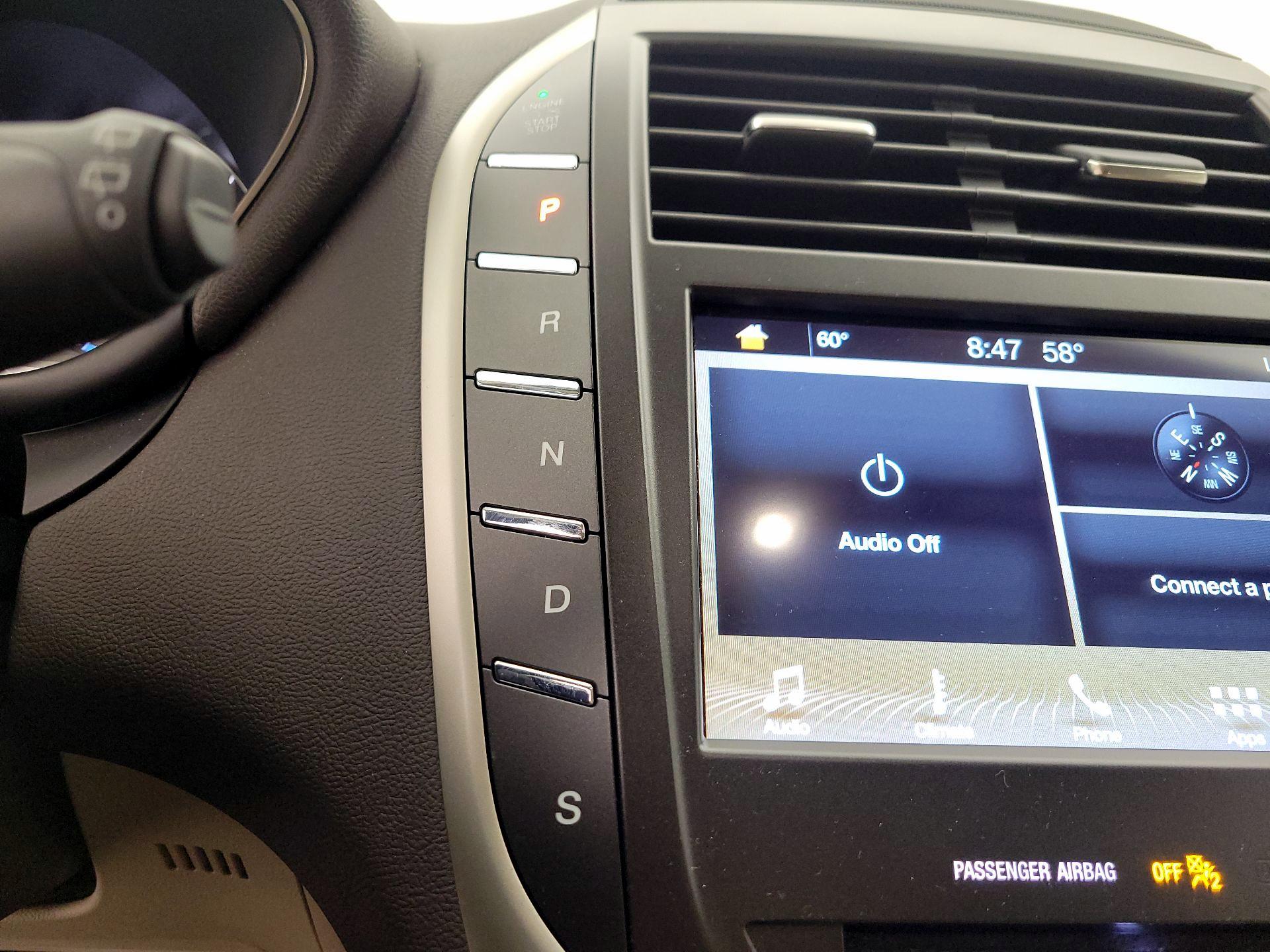 Thumbnail: 2018 Lincoln MKC - 17