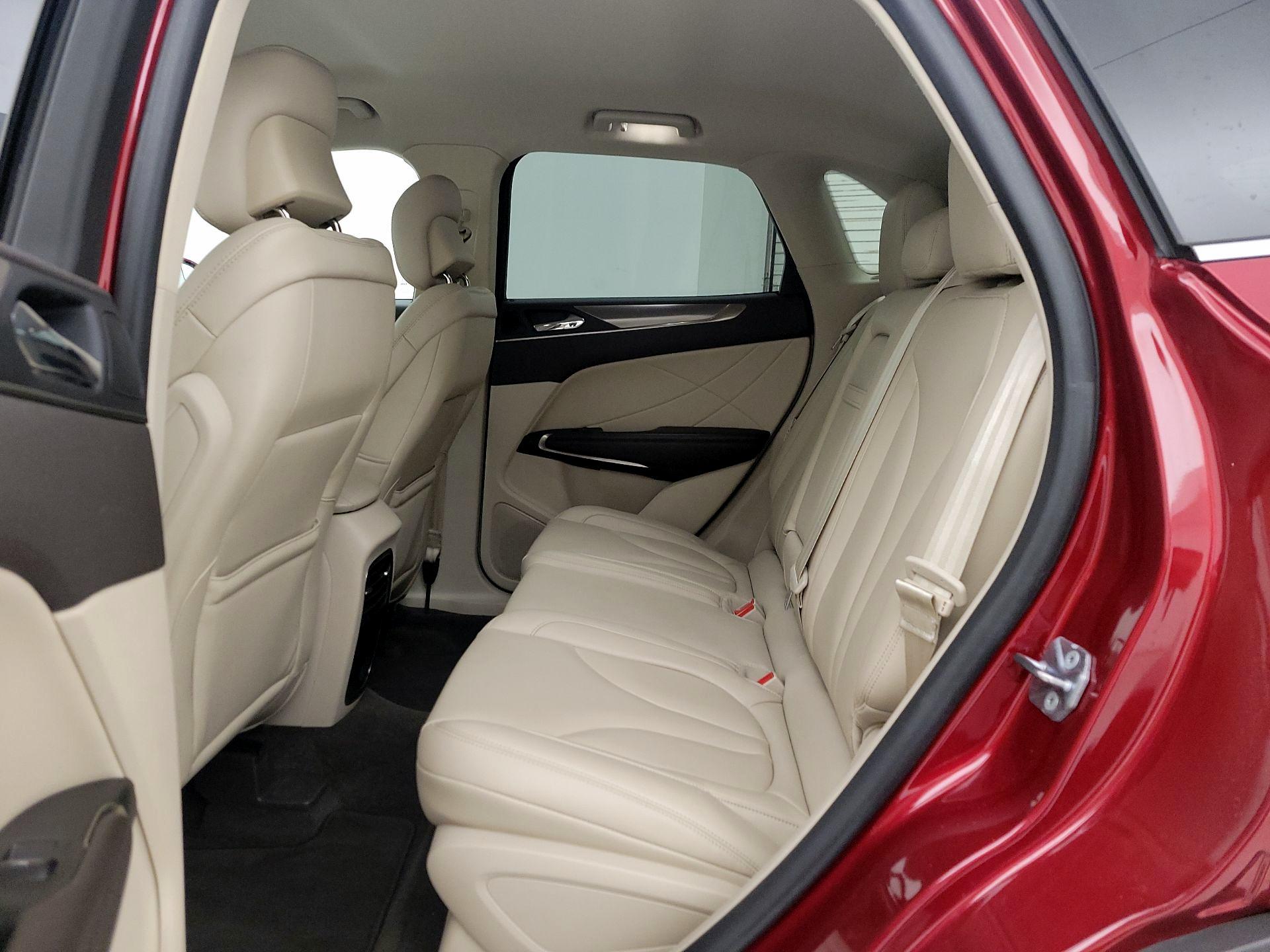 Thumbnail: 2018 Lincoln MKC - 19