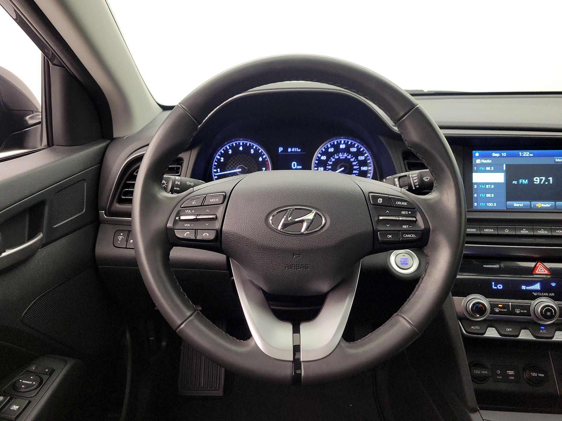 Thumbnail: 2020 Hyundai Elantra - 10