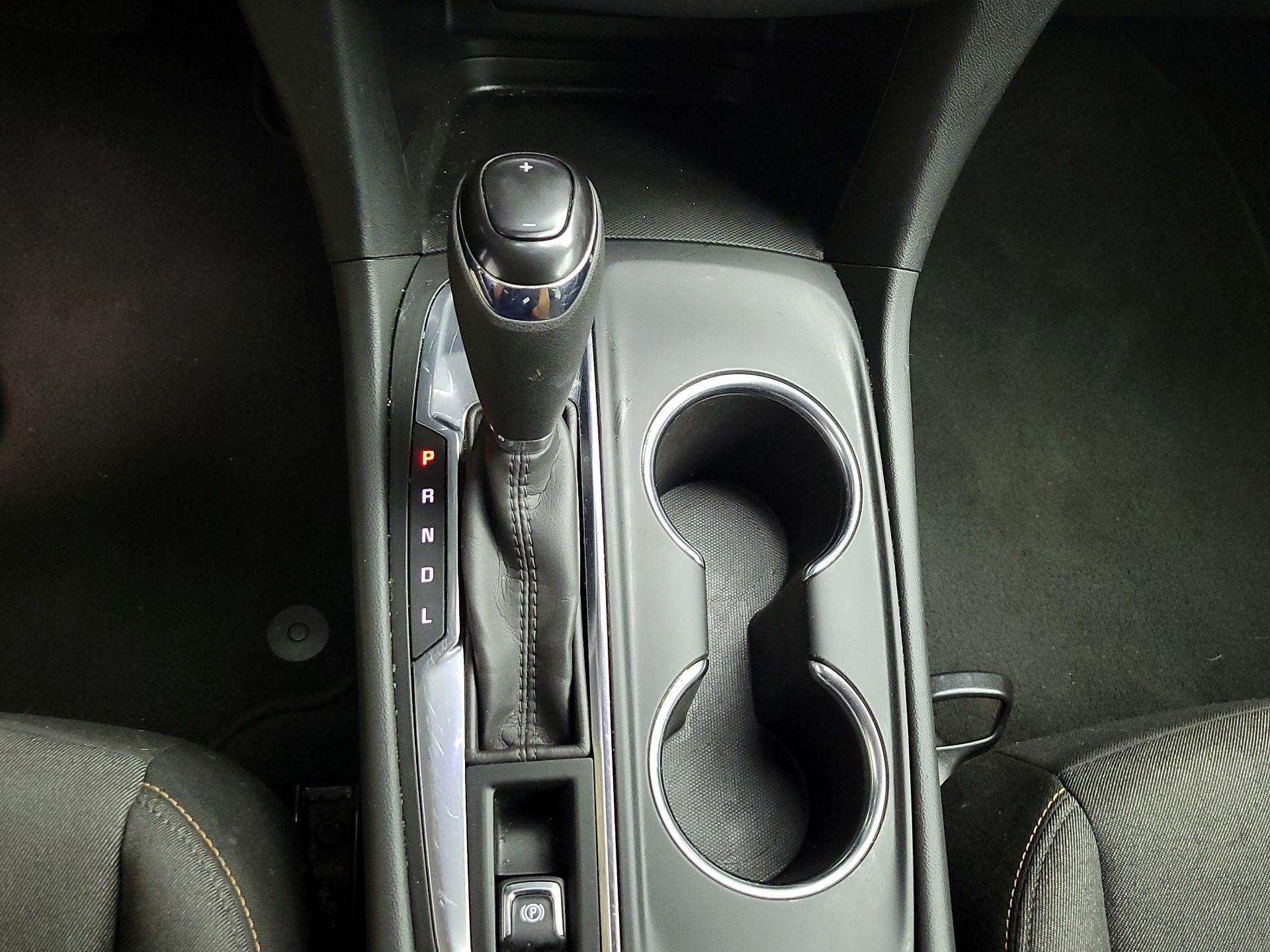 Thumbnail: 2021 Chevrolet Equinox - 17