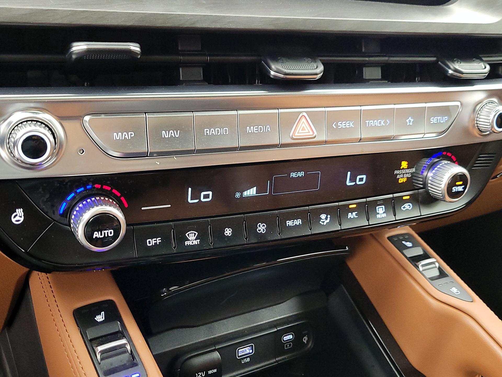 Thumbnail: 2024 Kia Telluride - 17