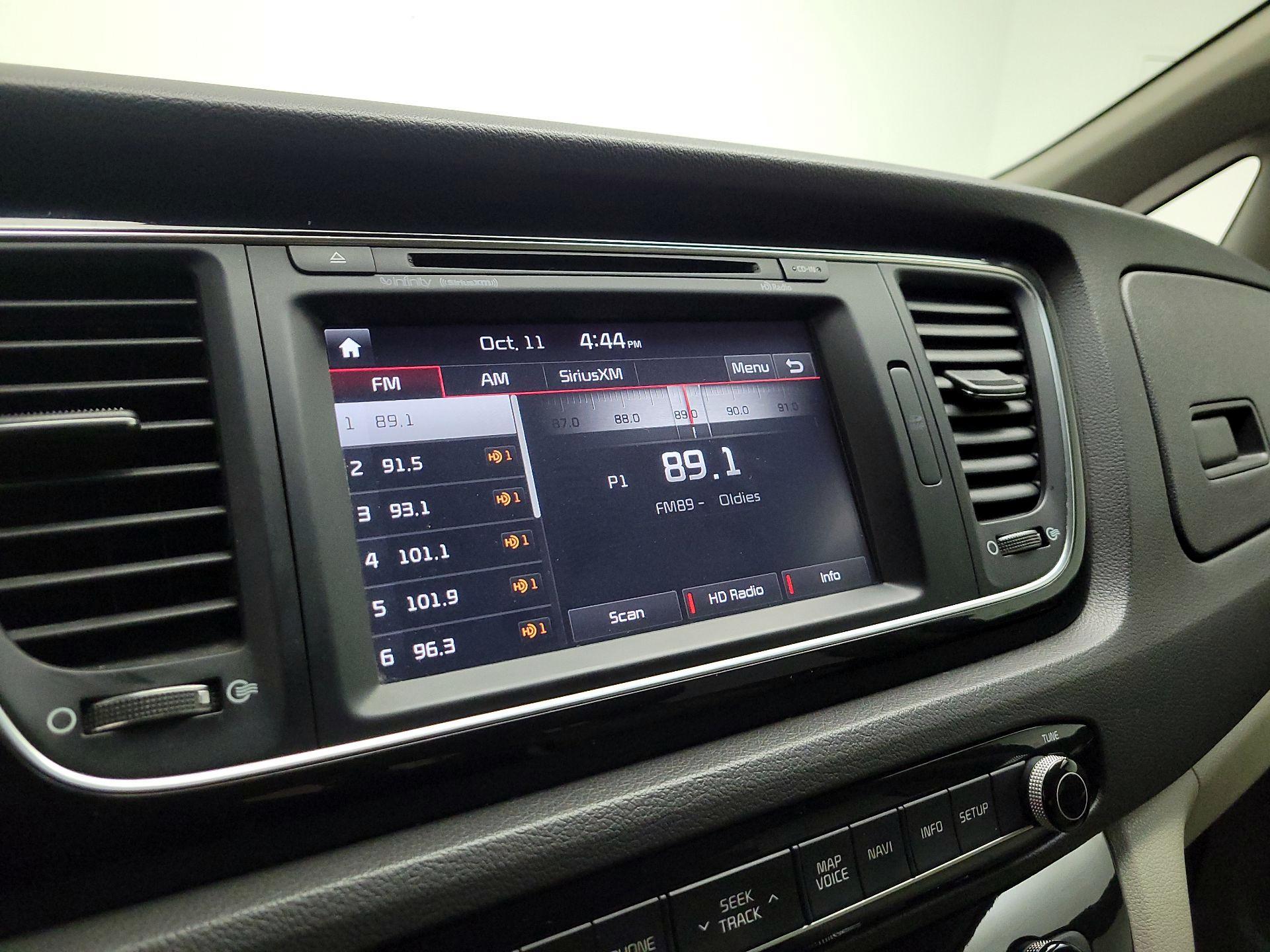 Thumbnail: 2015 Kia Sedona - 14