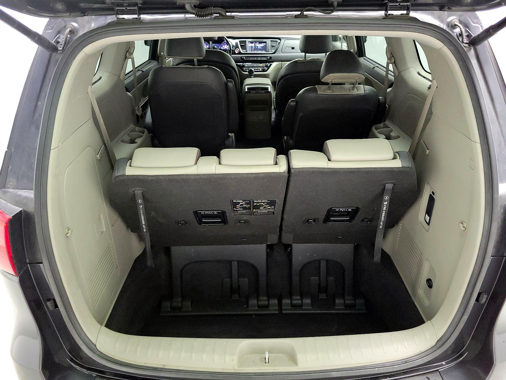 Thumbnail: 2015 Kia Sedona - 19