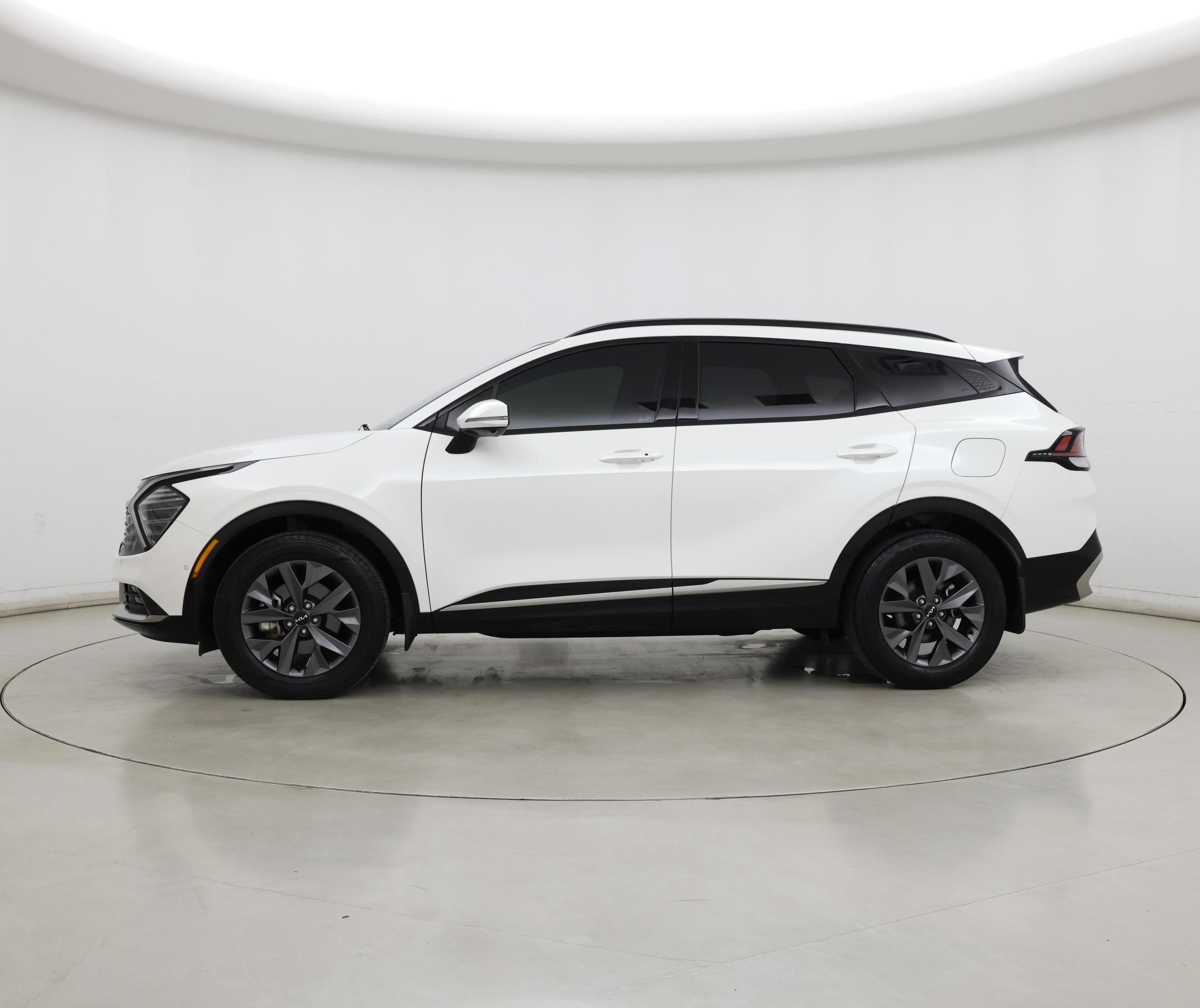 Thumbnail: 2023 Kia Sportage - 3