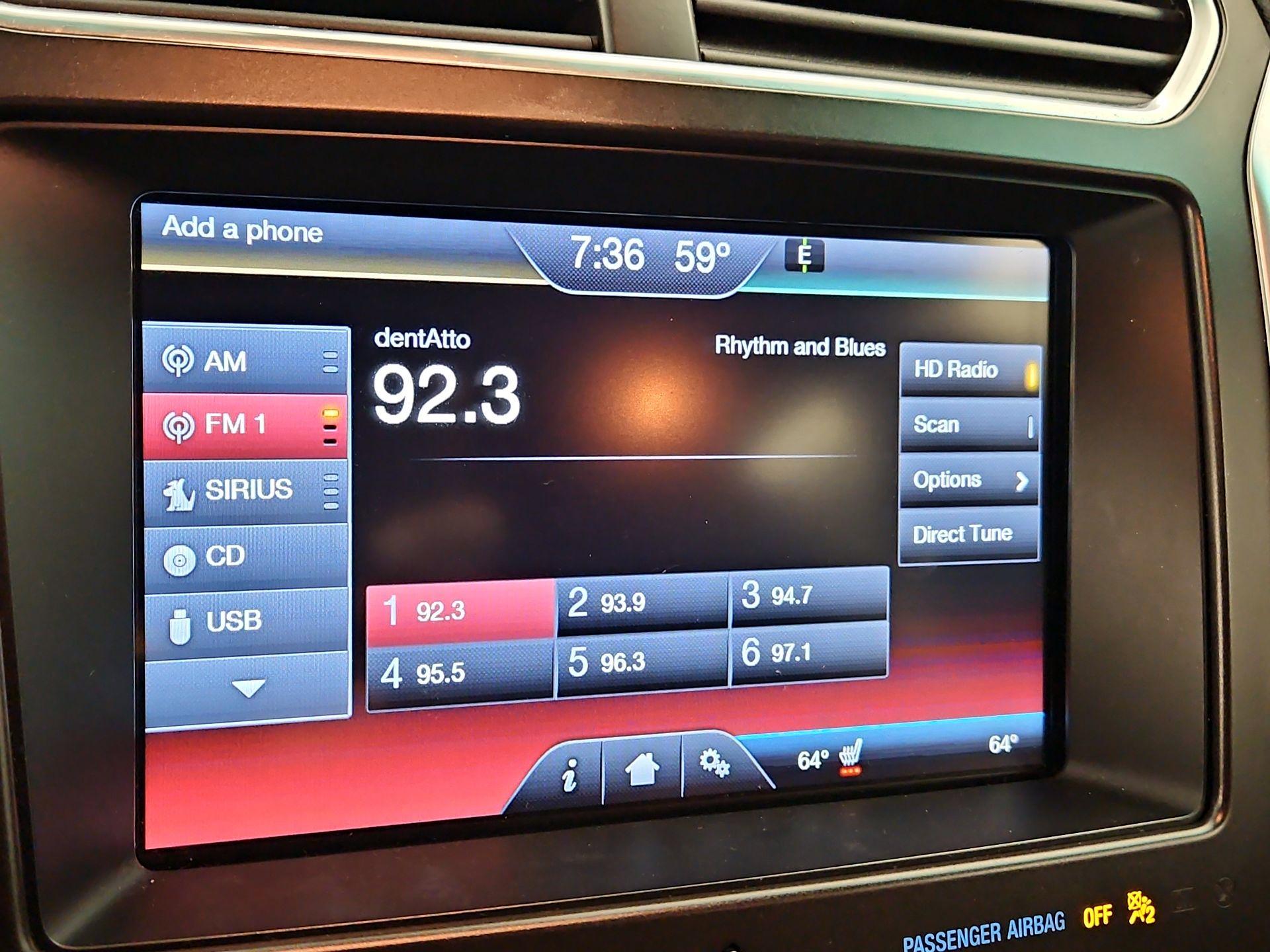 Thumbnail: 2016 Ford Explorer - 15