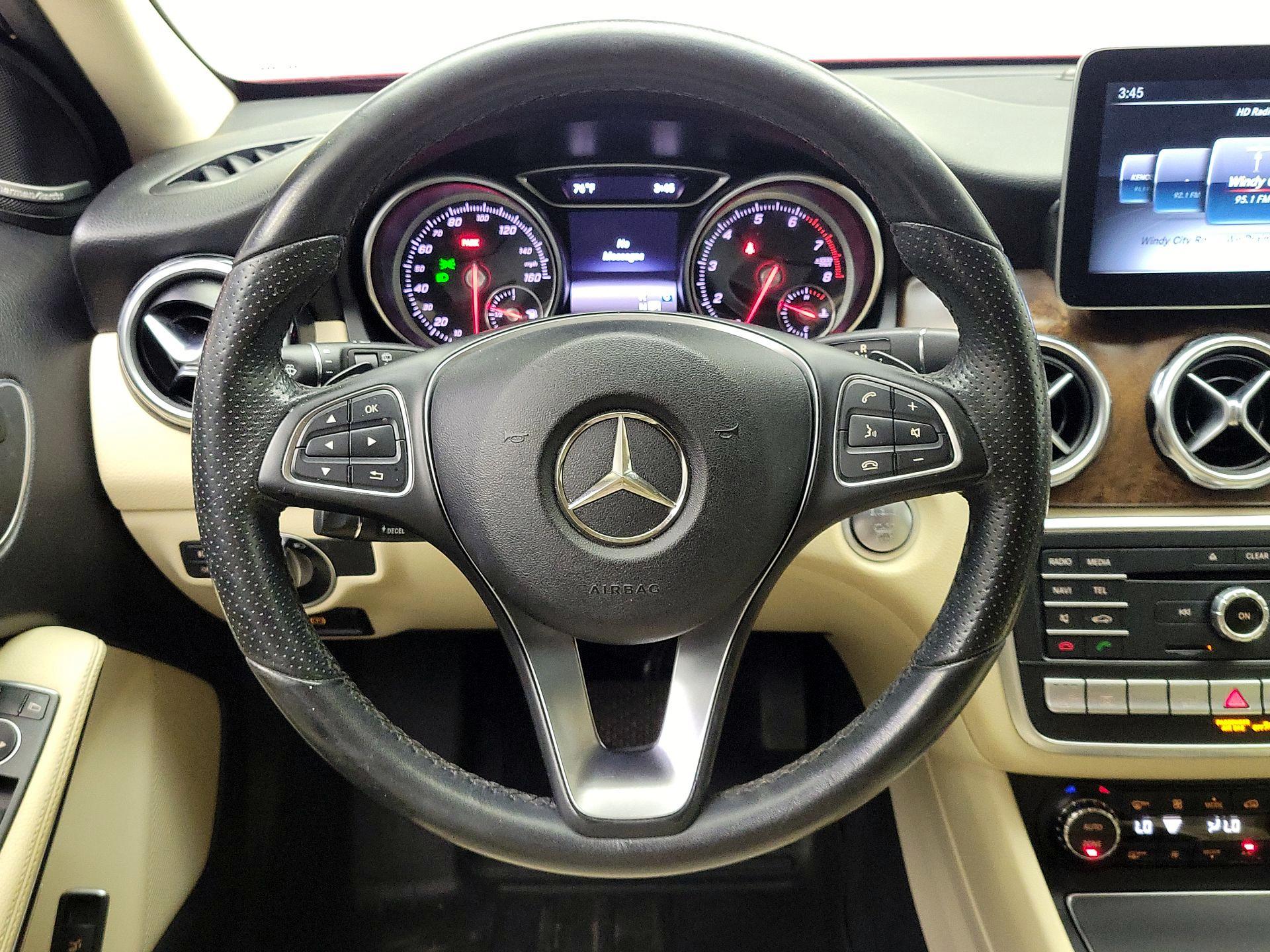 Thumbnail: 2018 Mercedes-Benz GLA - 10