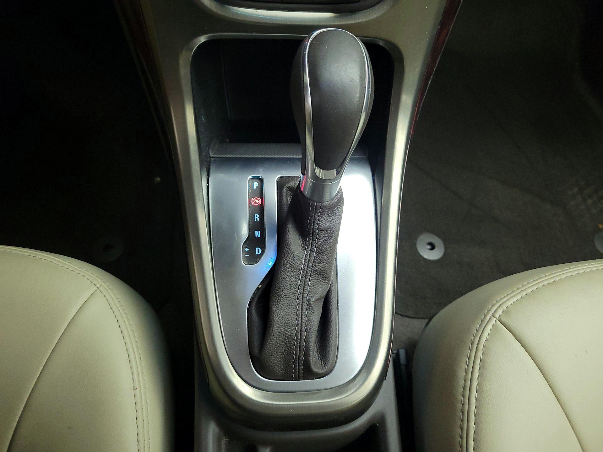 Thumbnail: 2016 Buick Verano - 17
