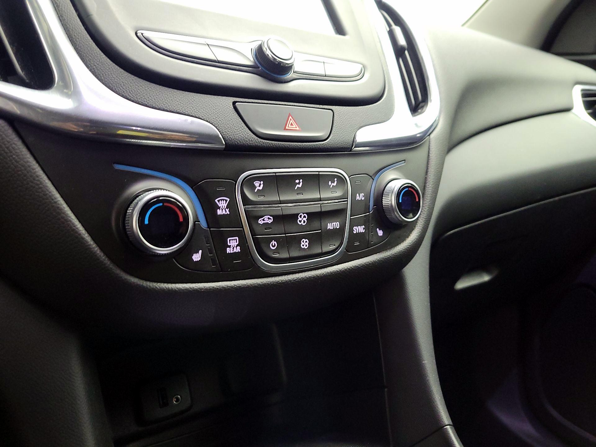 Thumbnail: 2018 Chevrolet Equinox - 15