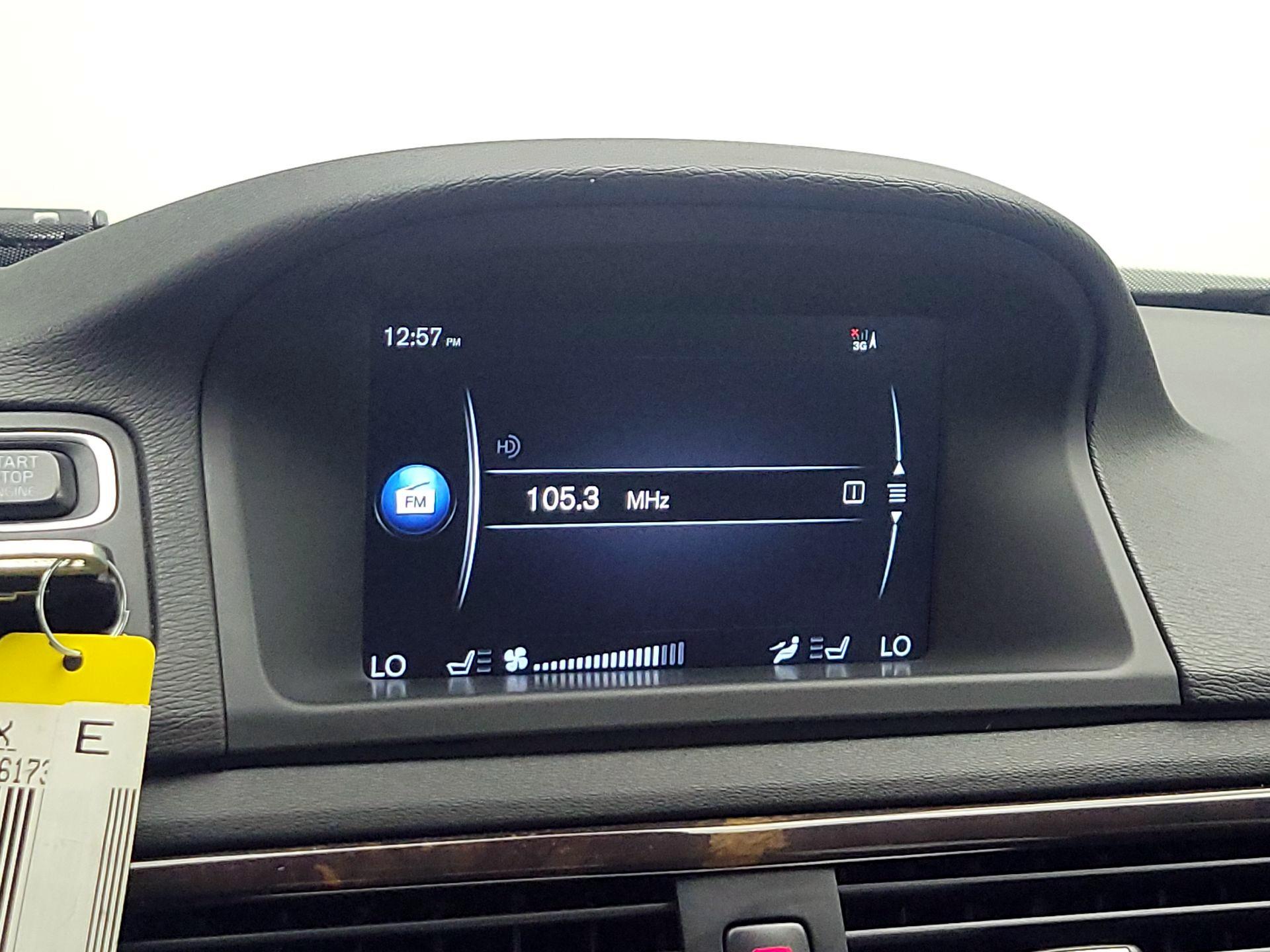 Thumbnail: 2015 Volvo S80 - 16