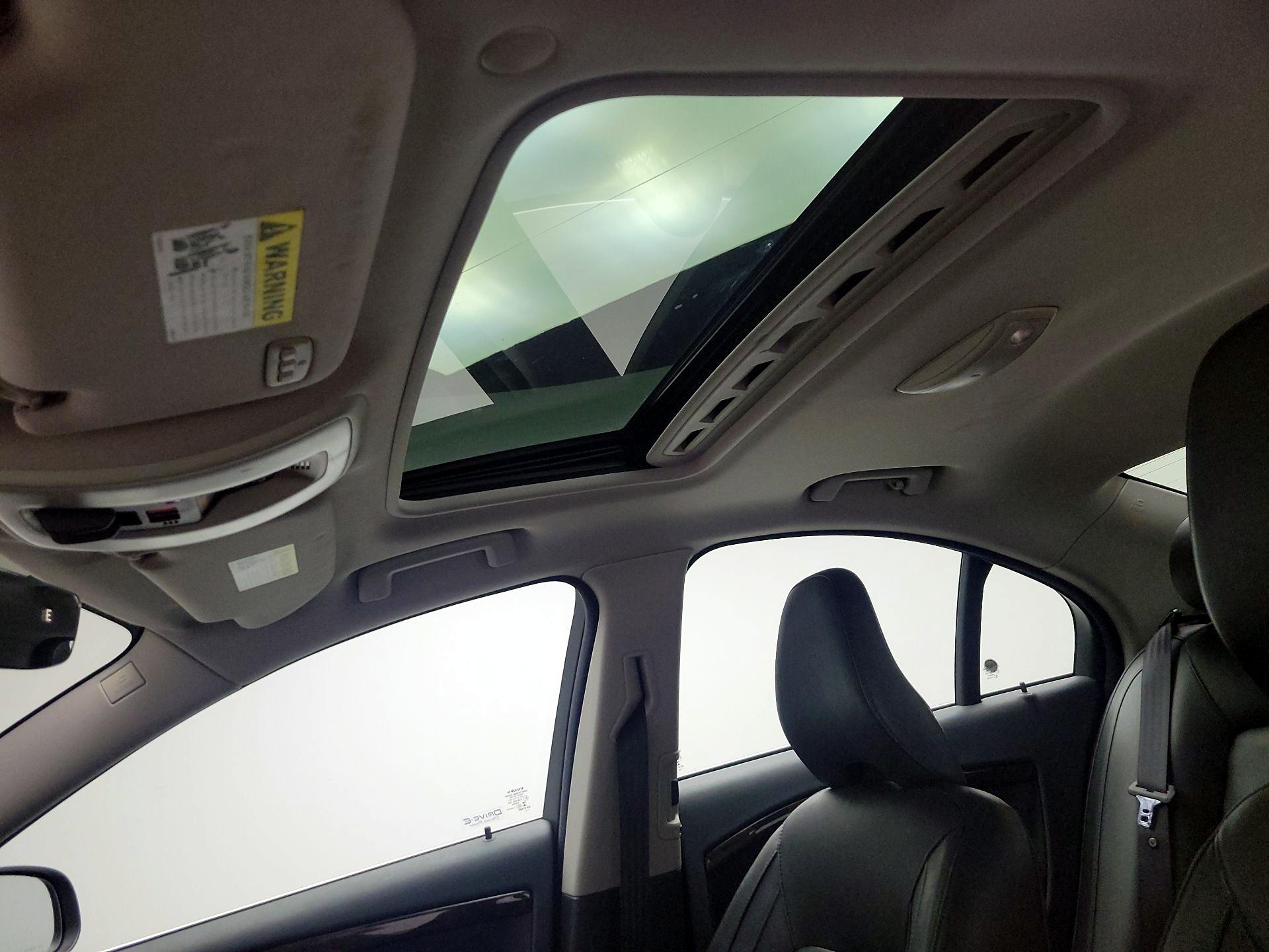 Thumbnail: 2015 Volvo S80 - 20