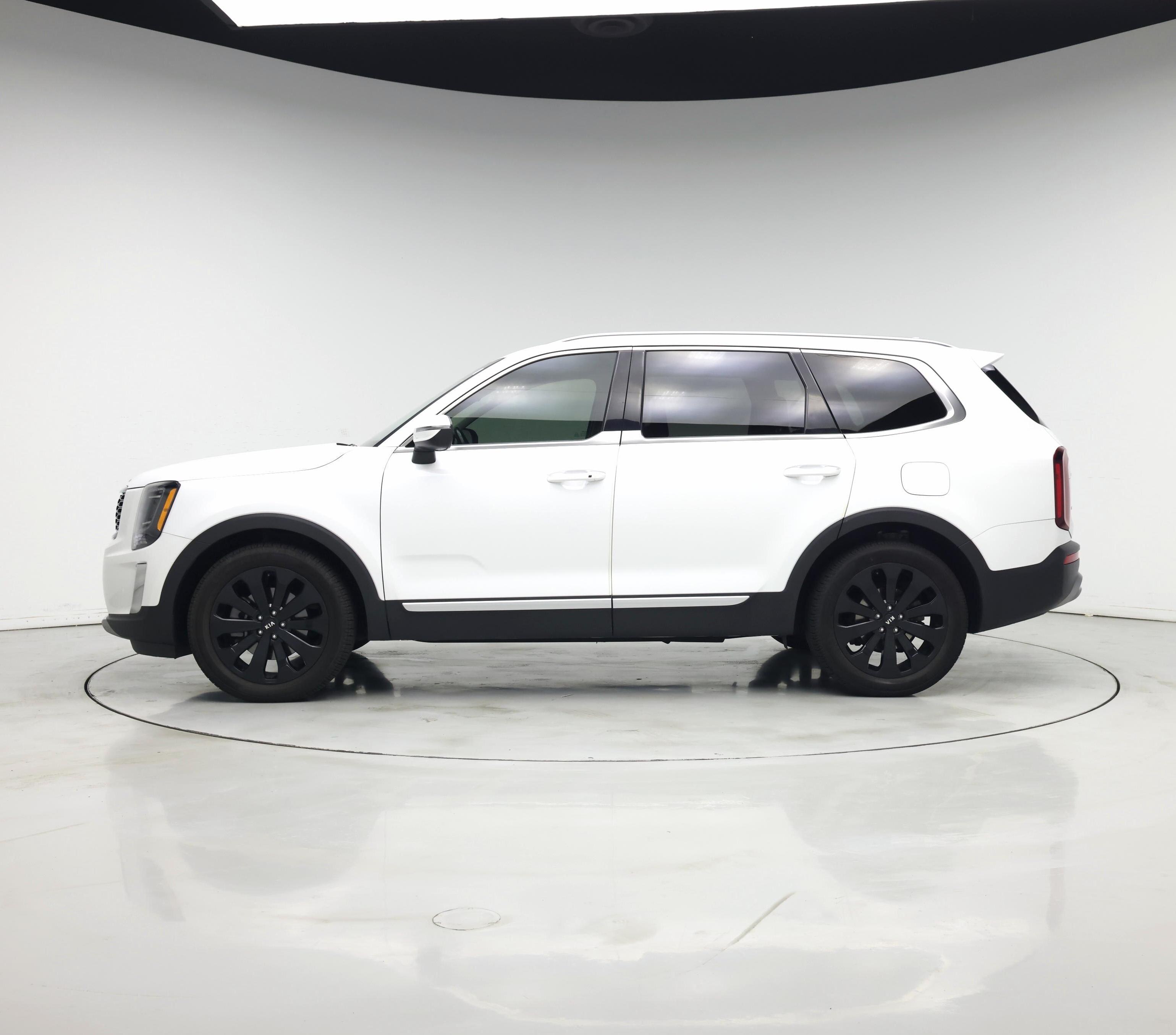 Thumbnail: 2020 Kia Telluride - 3