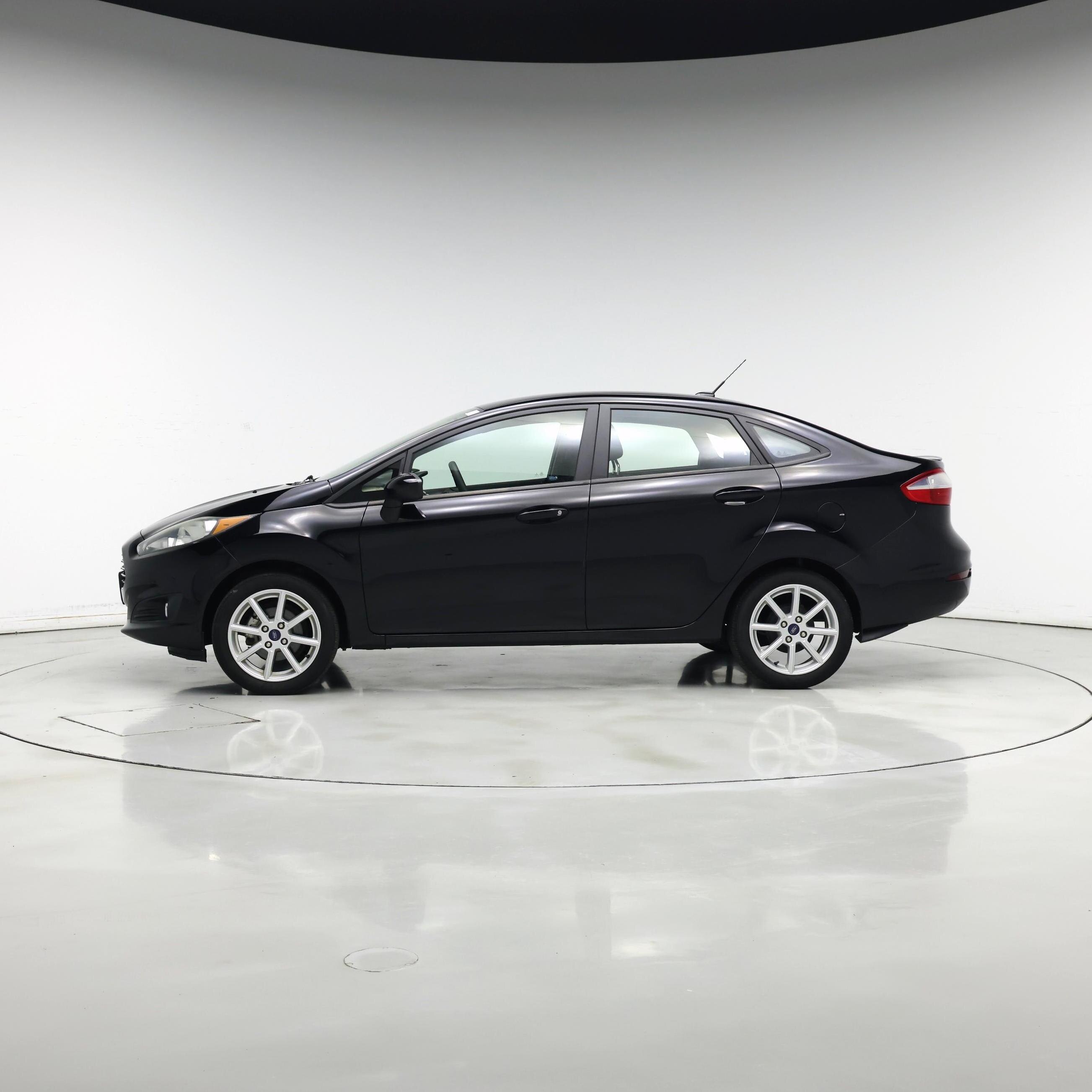 Thumbnail: 2018 Ford Fiesta - 3