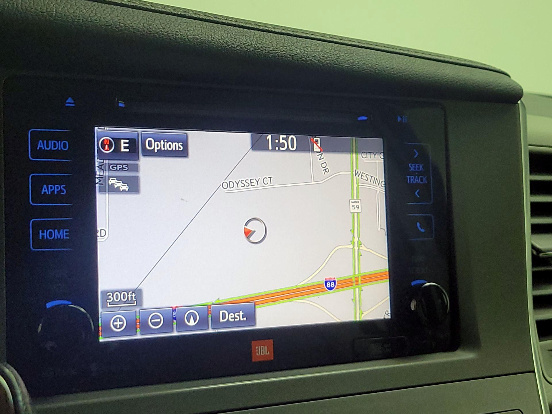 Thumbnail: 2015 Toyota Sienna - 14