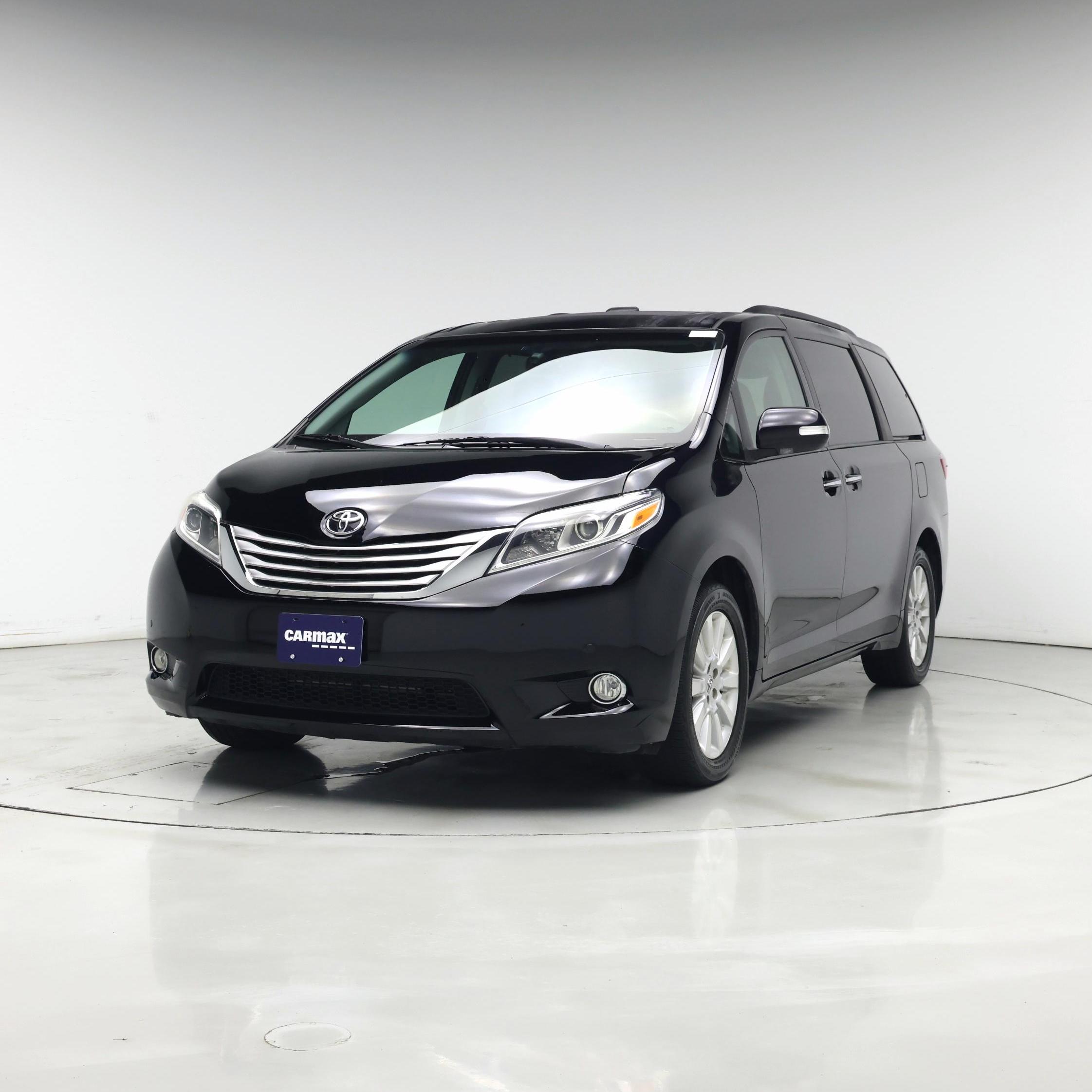 Thumbnail: 2015 Toyota Sienna - 4