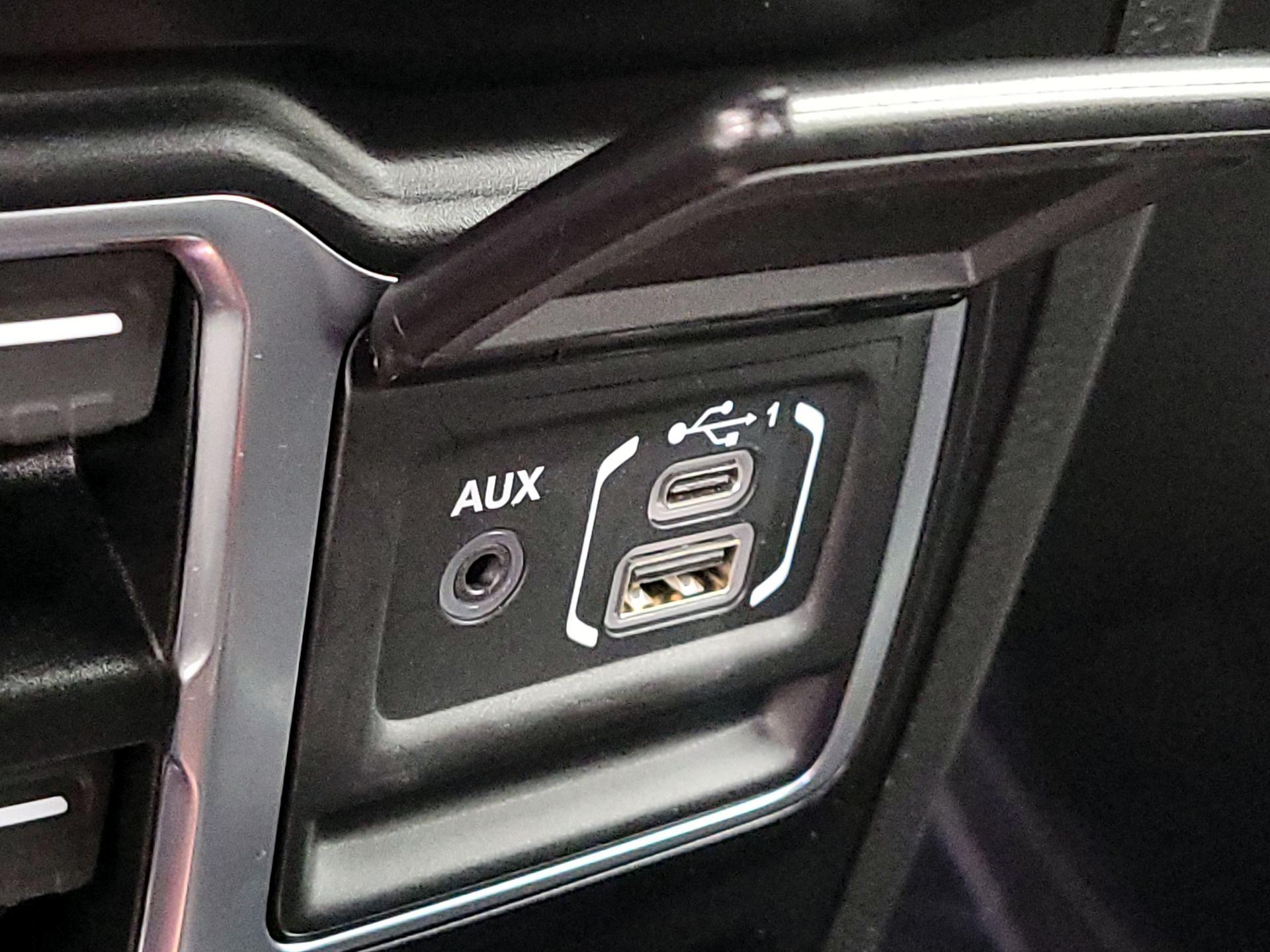 Thumbnail: 2021 Jeep Wrangler - 19
