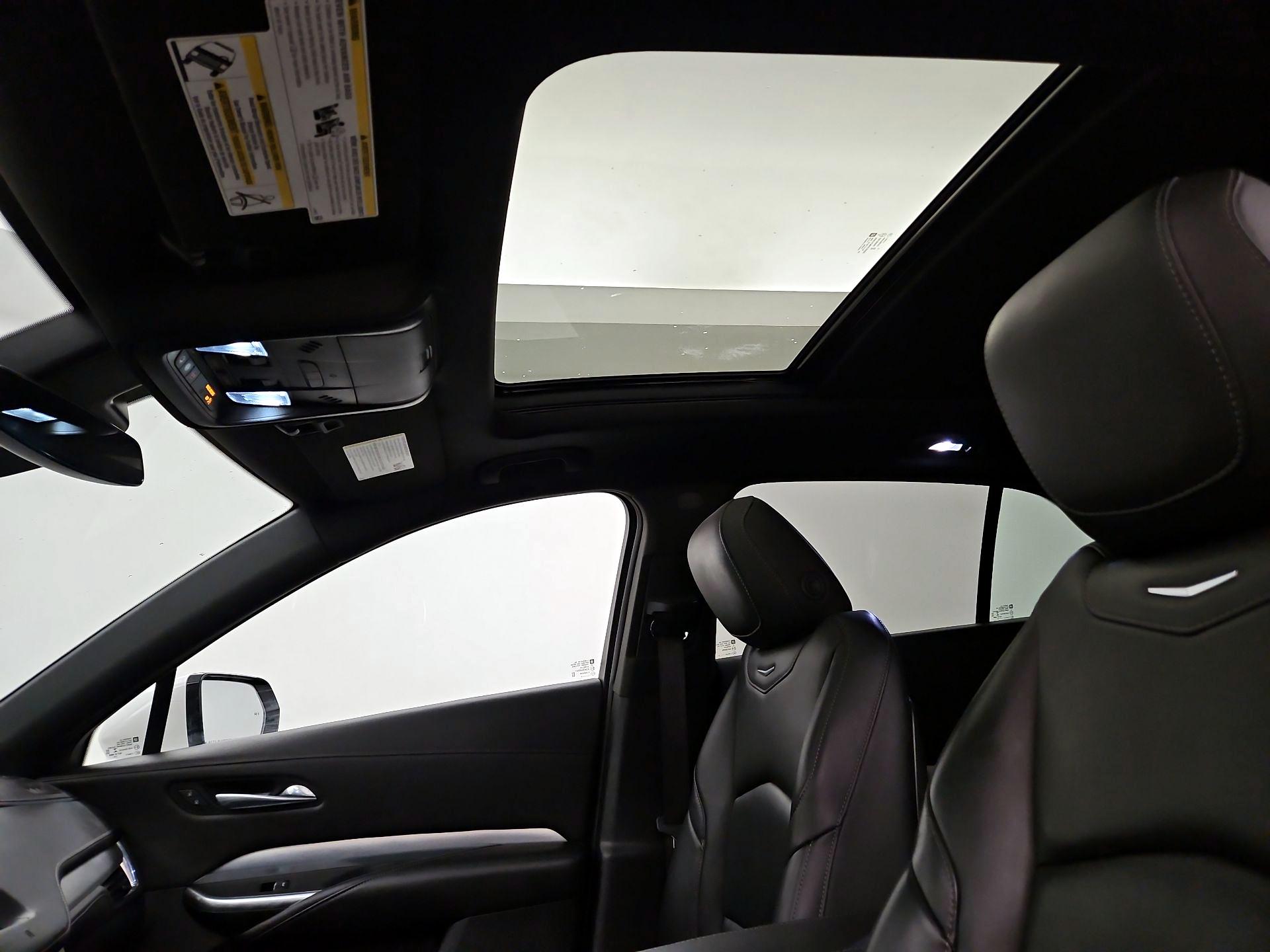 Thumbnail: 2021 Cadillac XT4 - 19