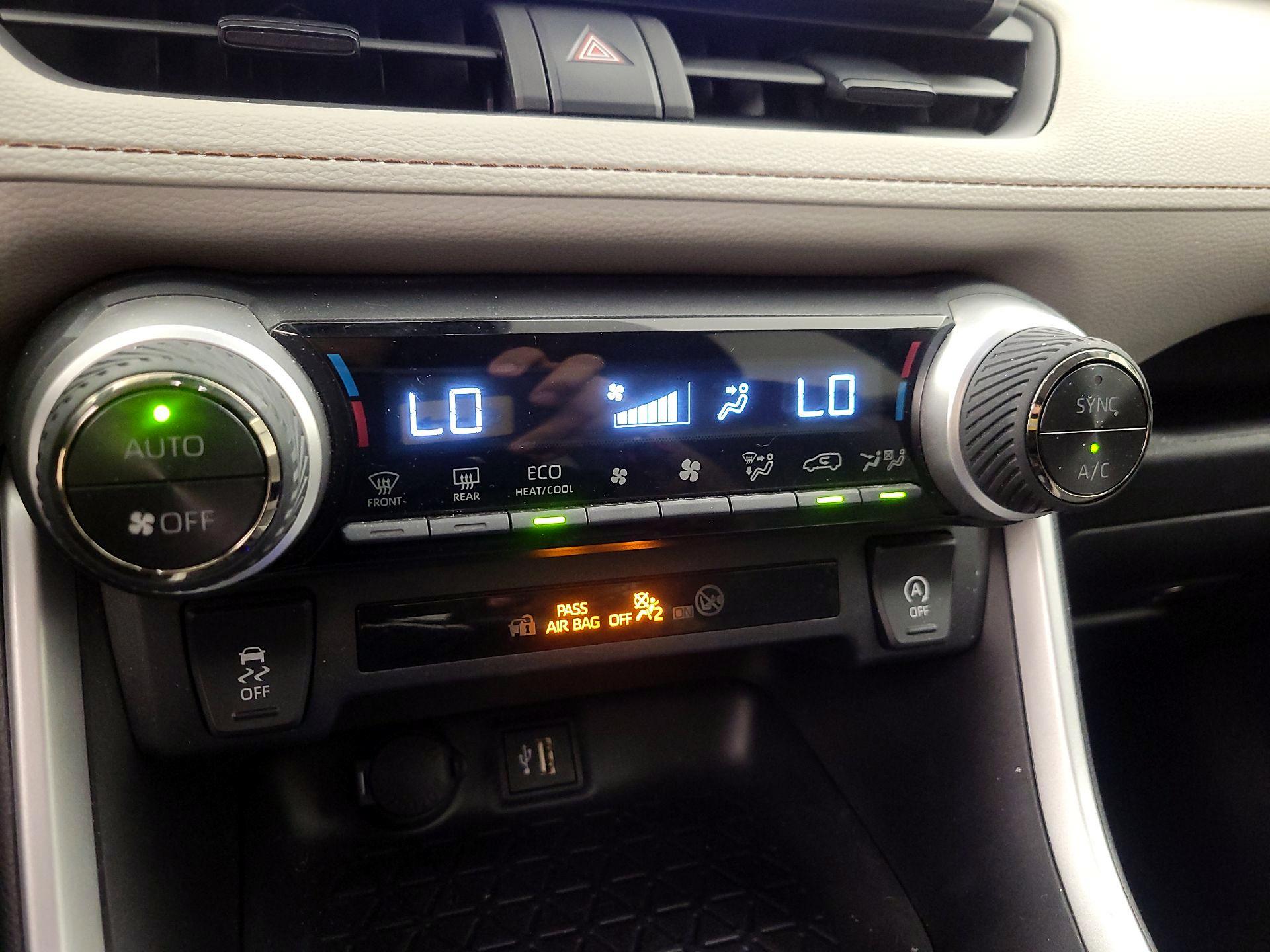 Thumbnail: 2023 Toyota RAV4 - 16