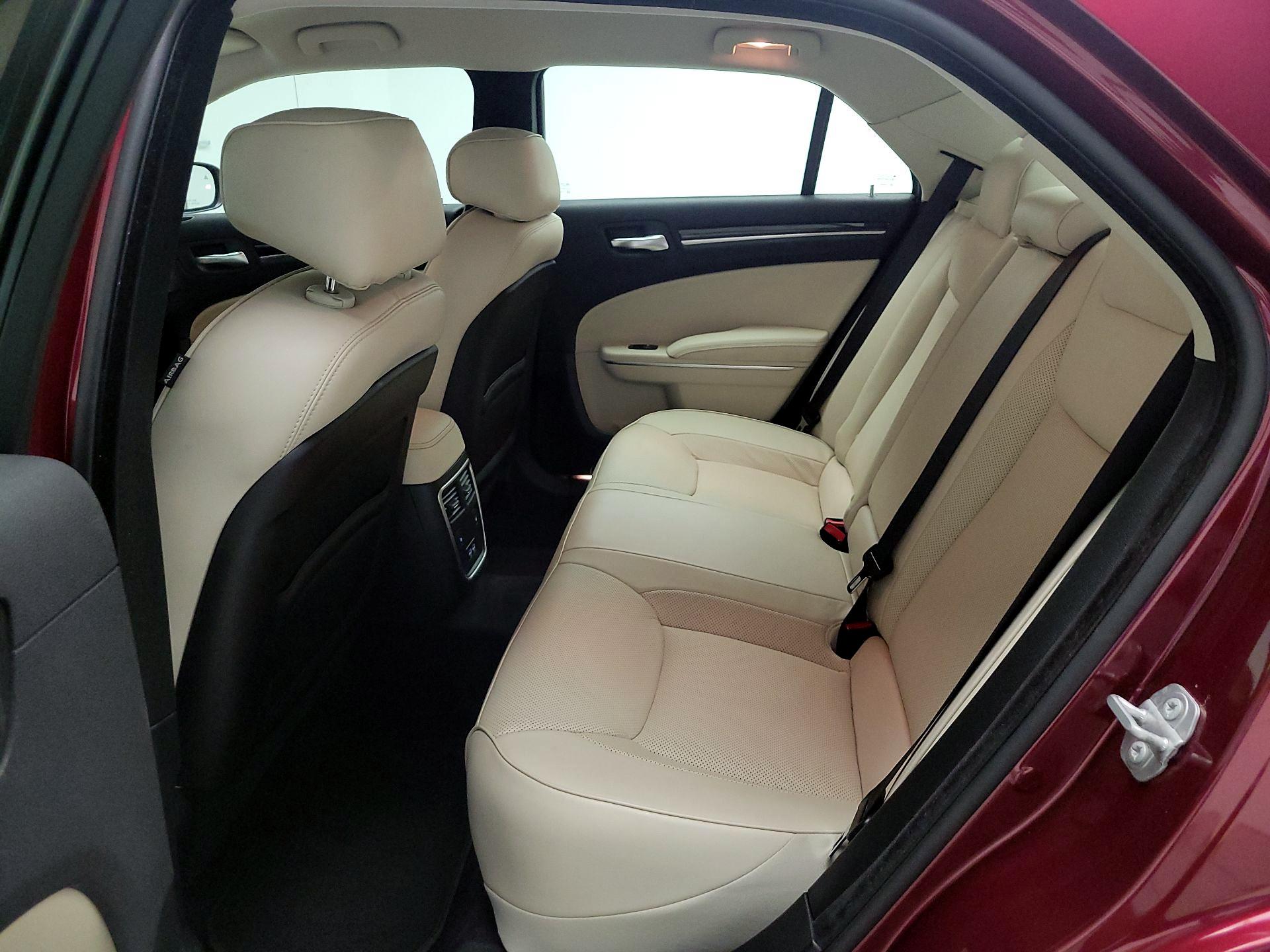 Thumbnail: 2018 Chrysler 300 - 17