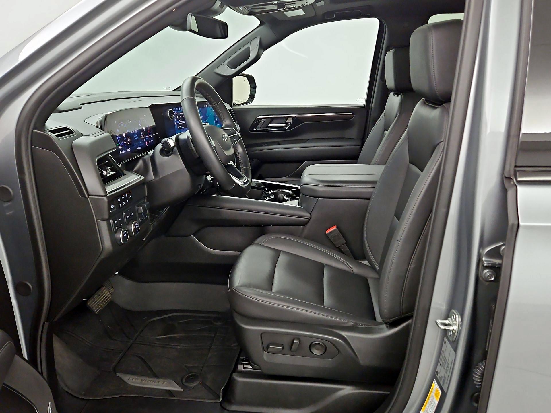 Thumbnail: 2025 Chevrolet Tahoe - 11