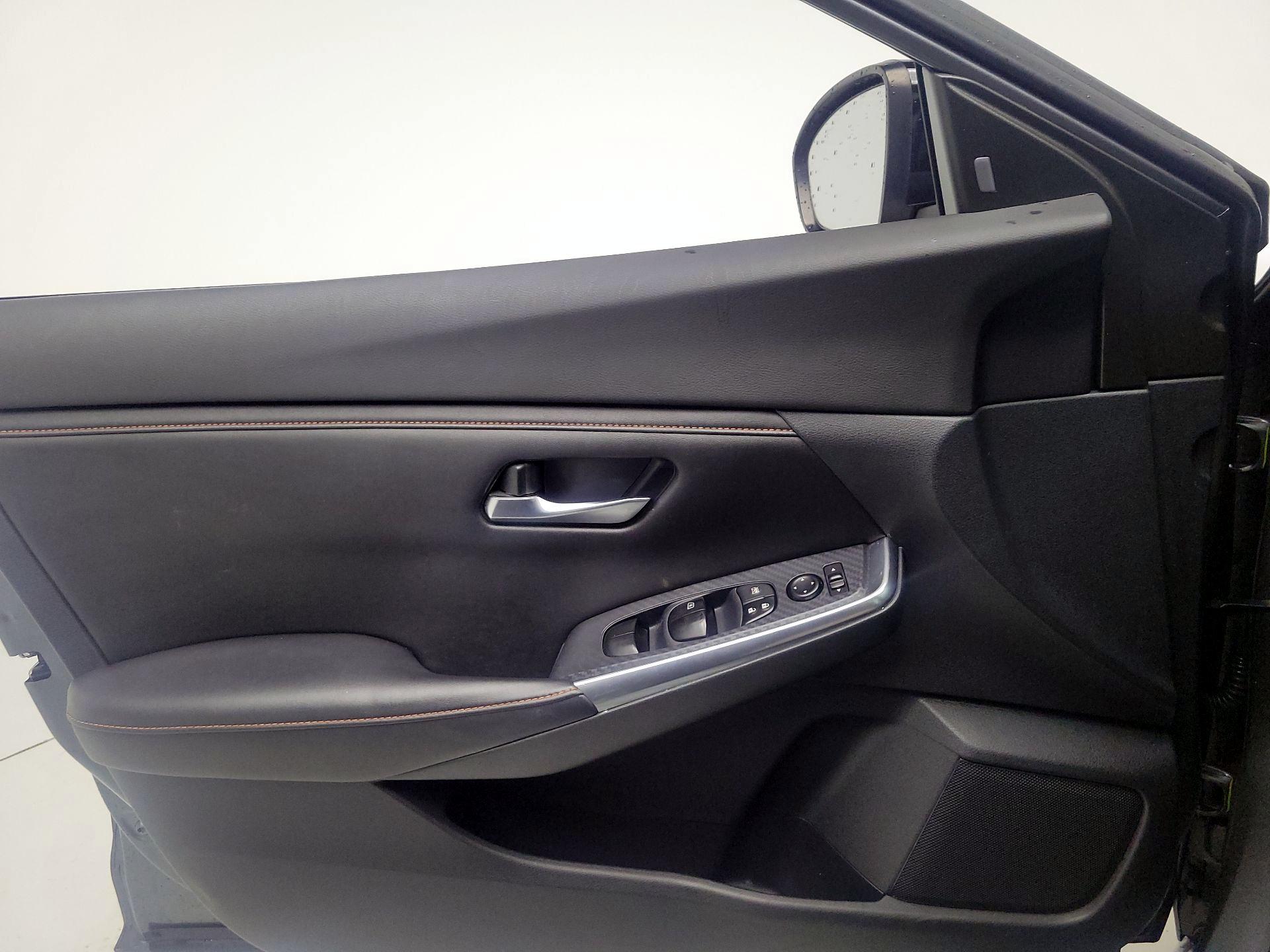 Thumbnail: 2020 Nissan Sentra - 12