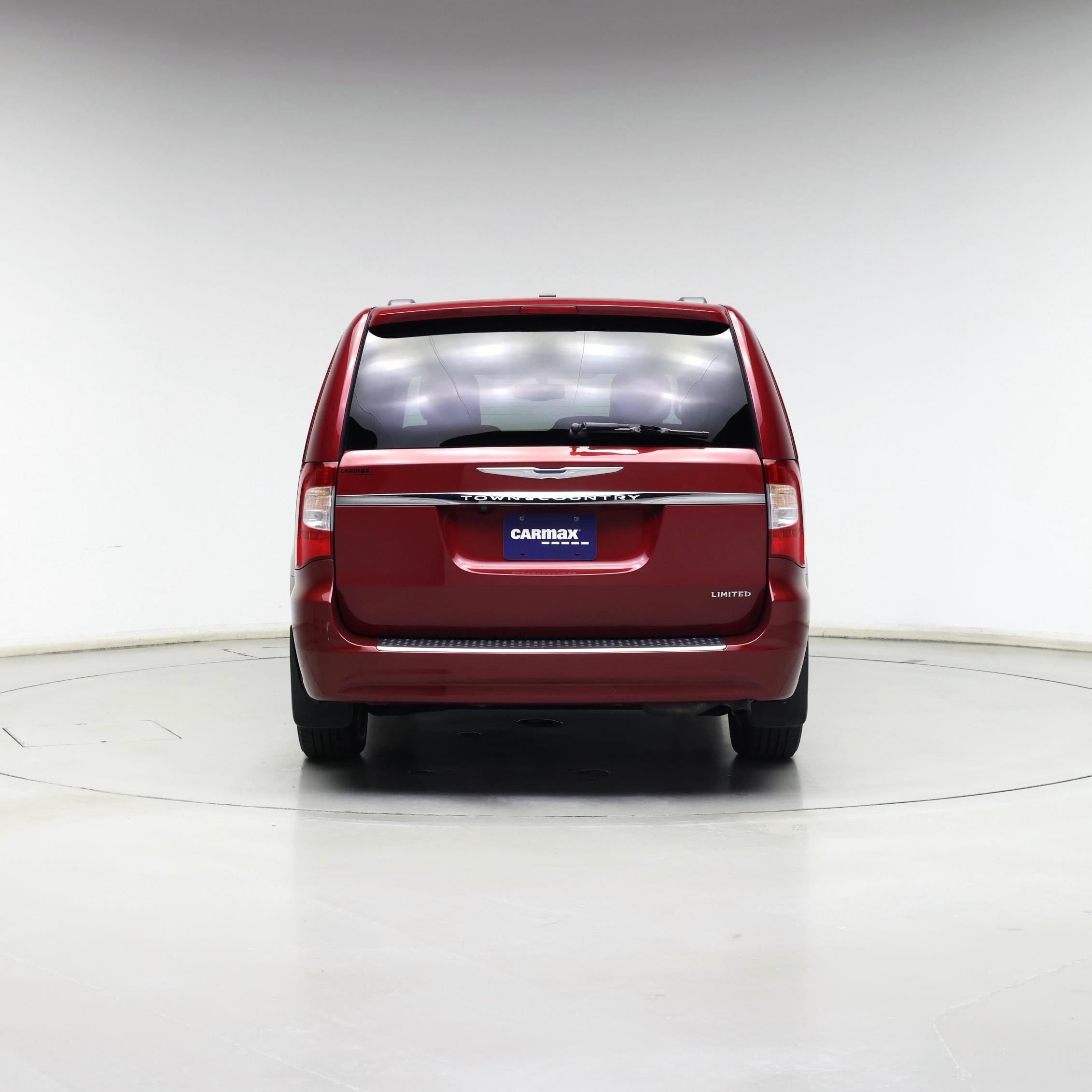 Thumbnail: 2016 Chrysler Town & Country - 6
