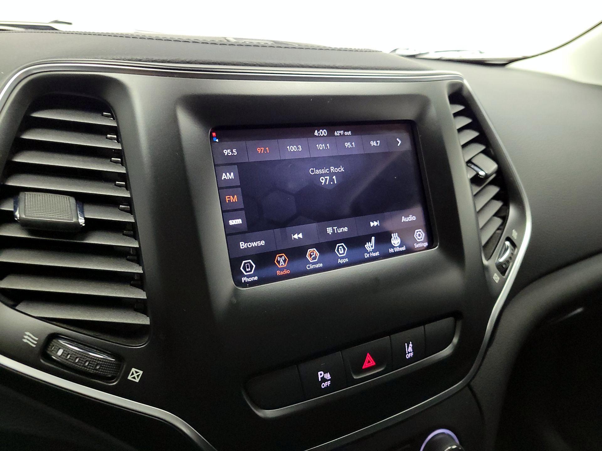 Thumbnail: 2021 Jeep Cherokee - 15