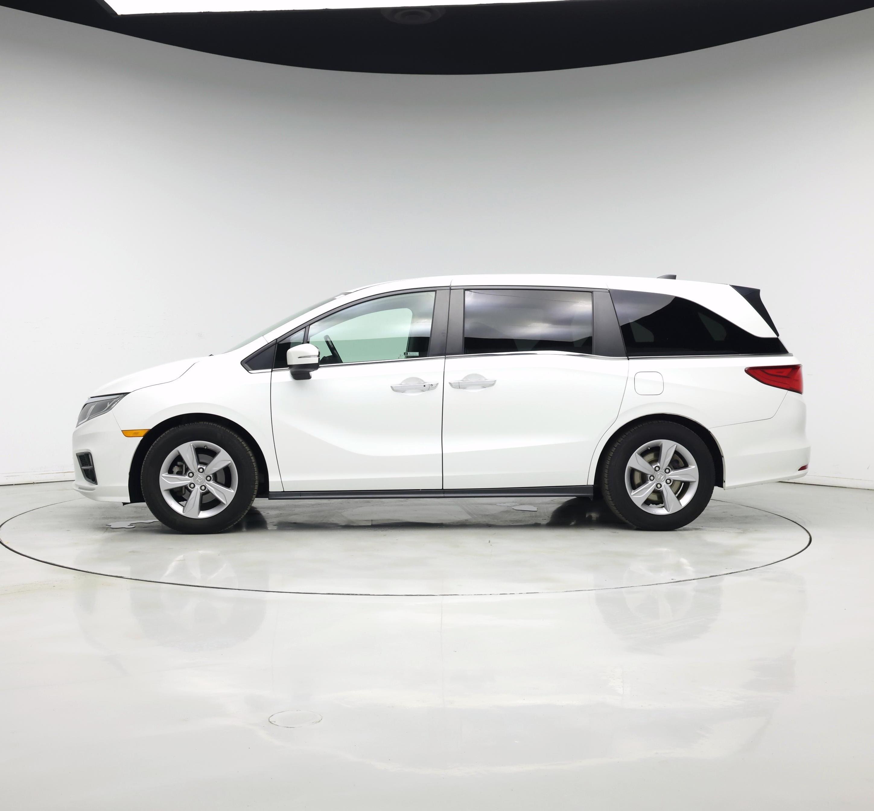 Thumbnail: 2020 Honda Odyssey - 3