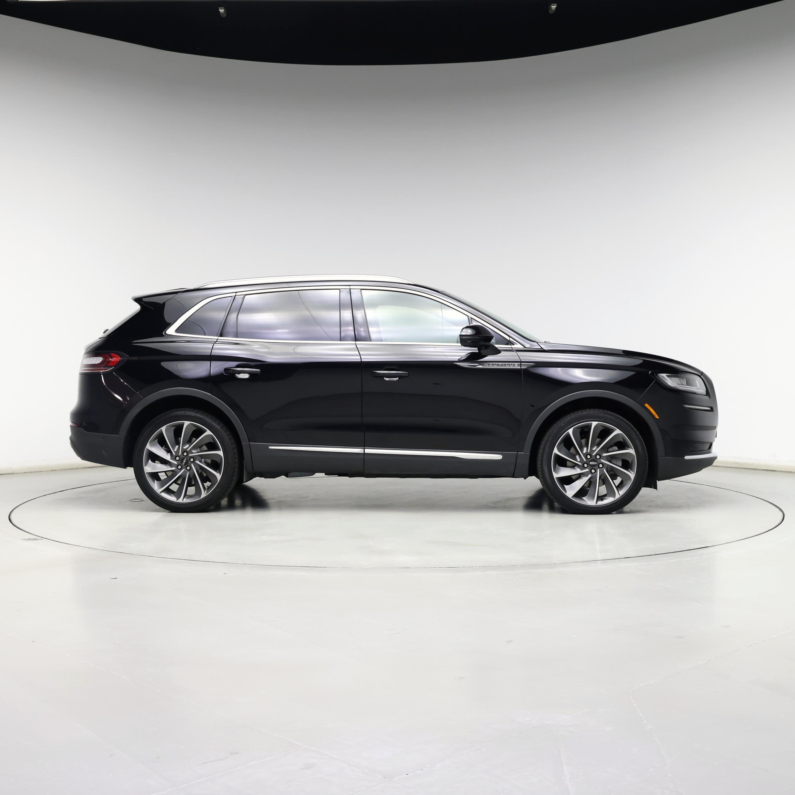Thumbnail: 2022 Lincoln Nautilus - 7