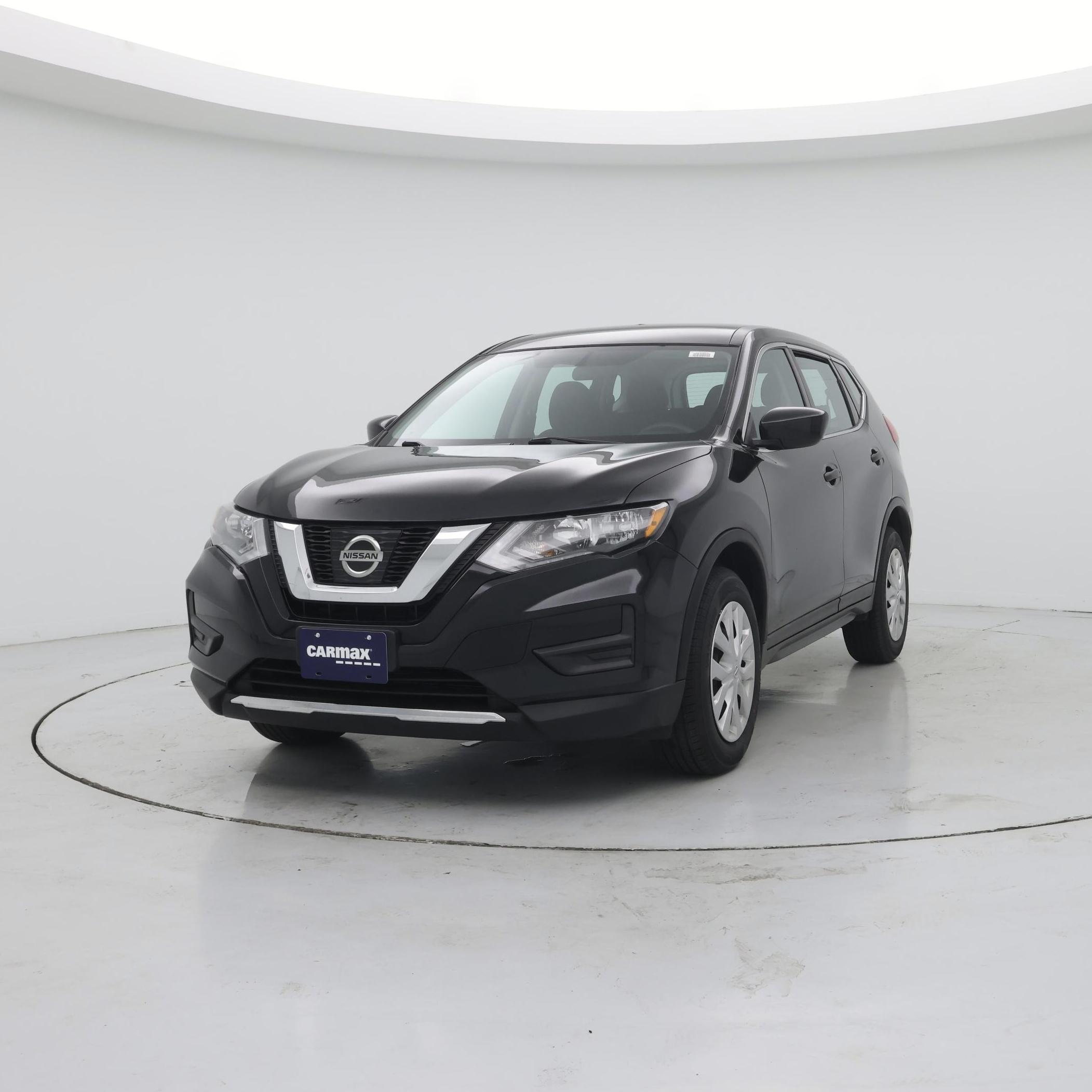 Thumbnail: 2017 Nissan Rogue - 4