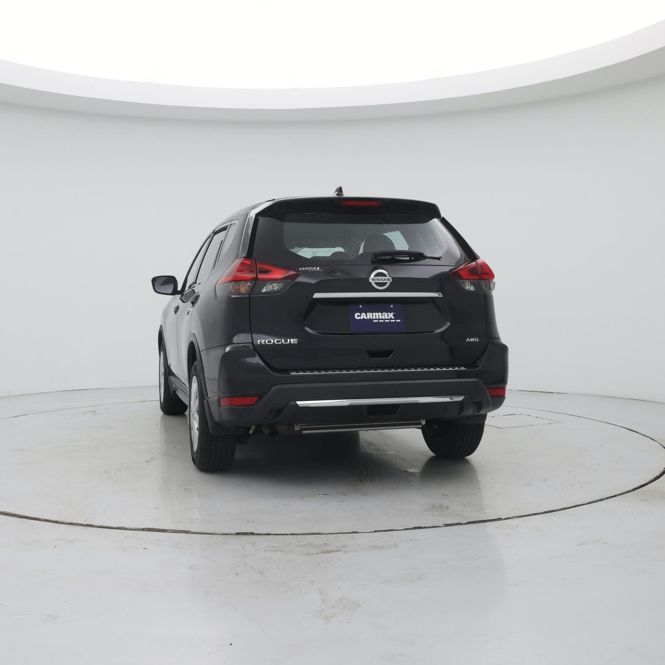 Thumbnail: 2017 Nissan Rogue - 6