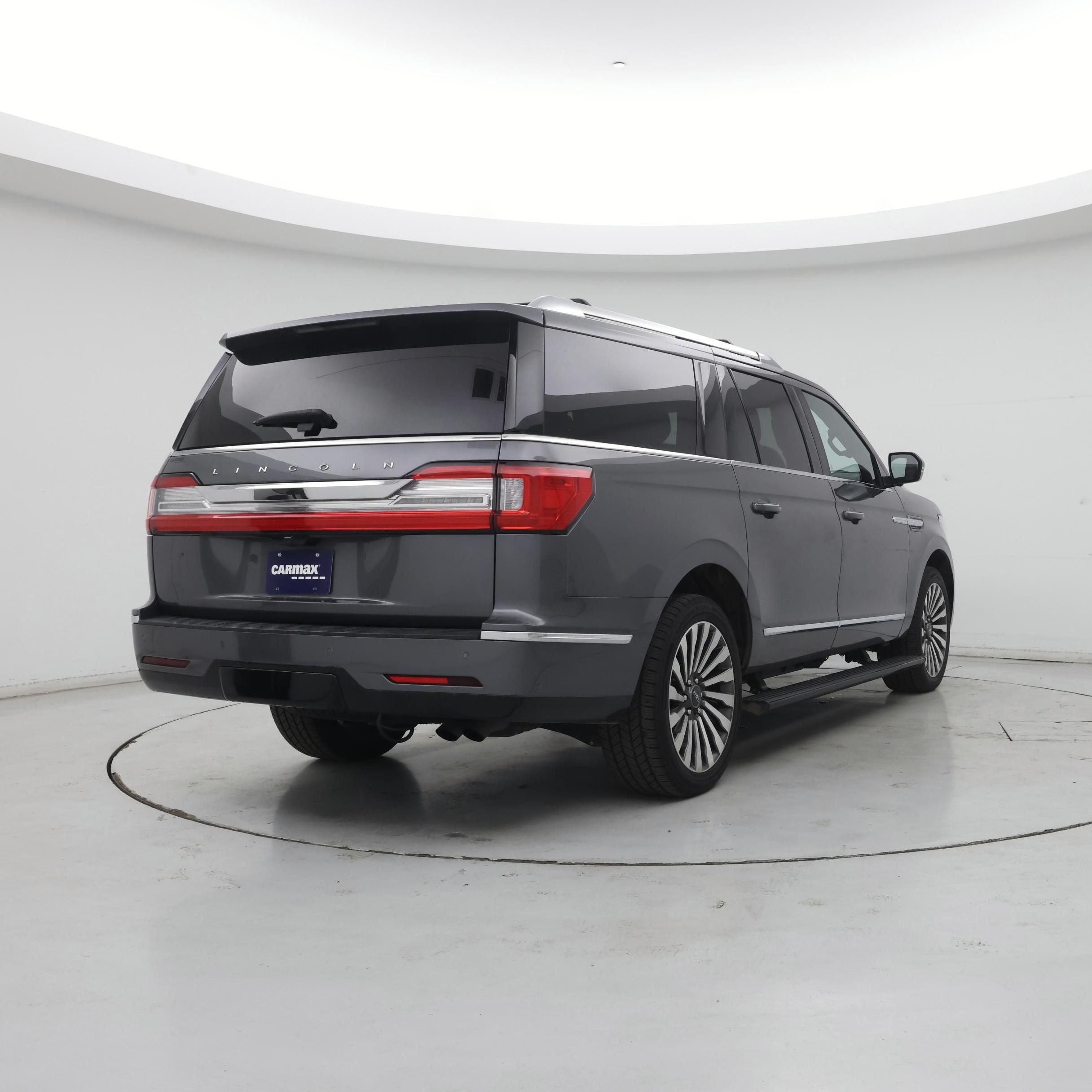 Thumbnail: 2021 Lincoln Navigator L - 8