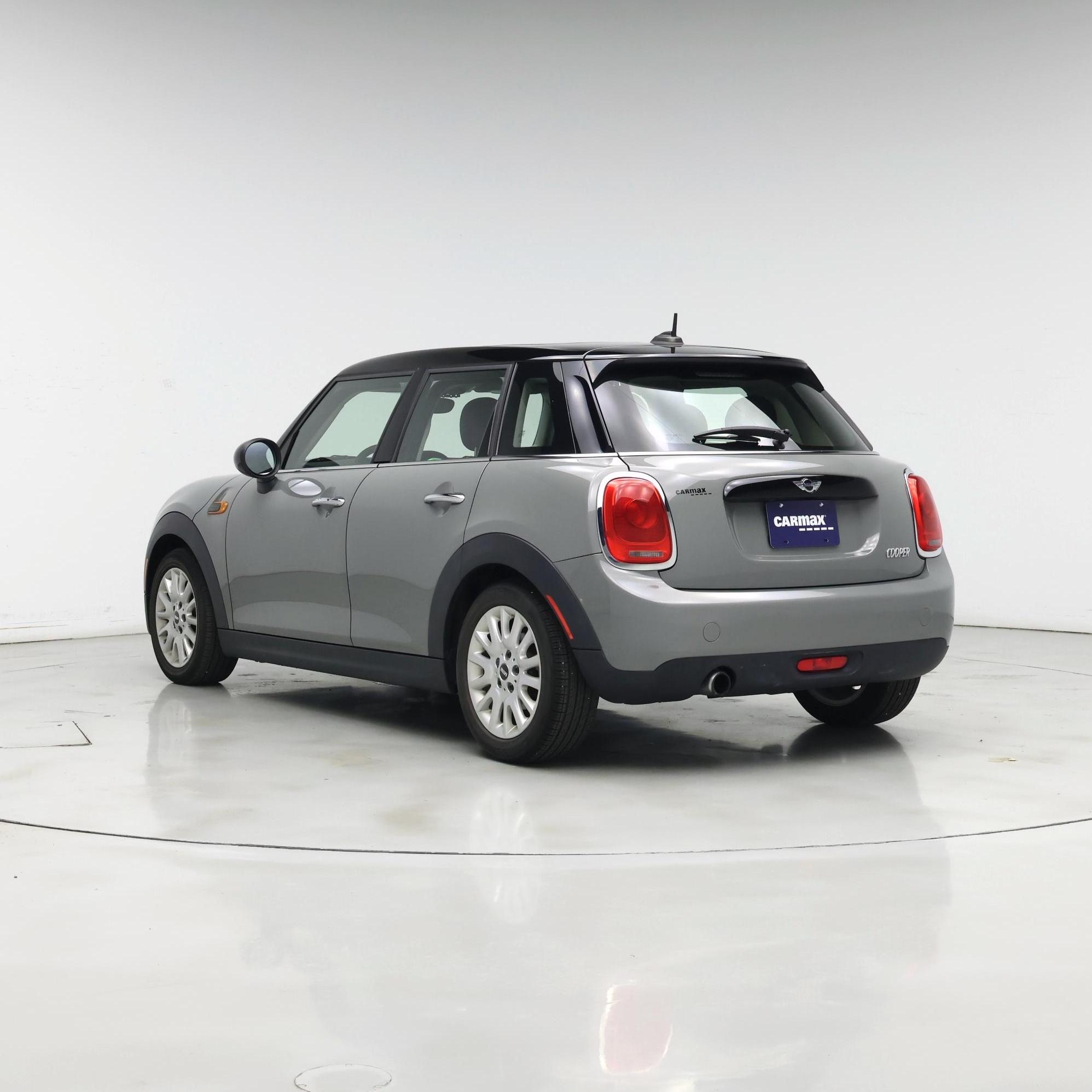 Thumbnail: 2016 MINI Cooper Hardtop - 2