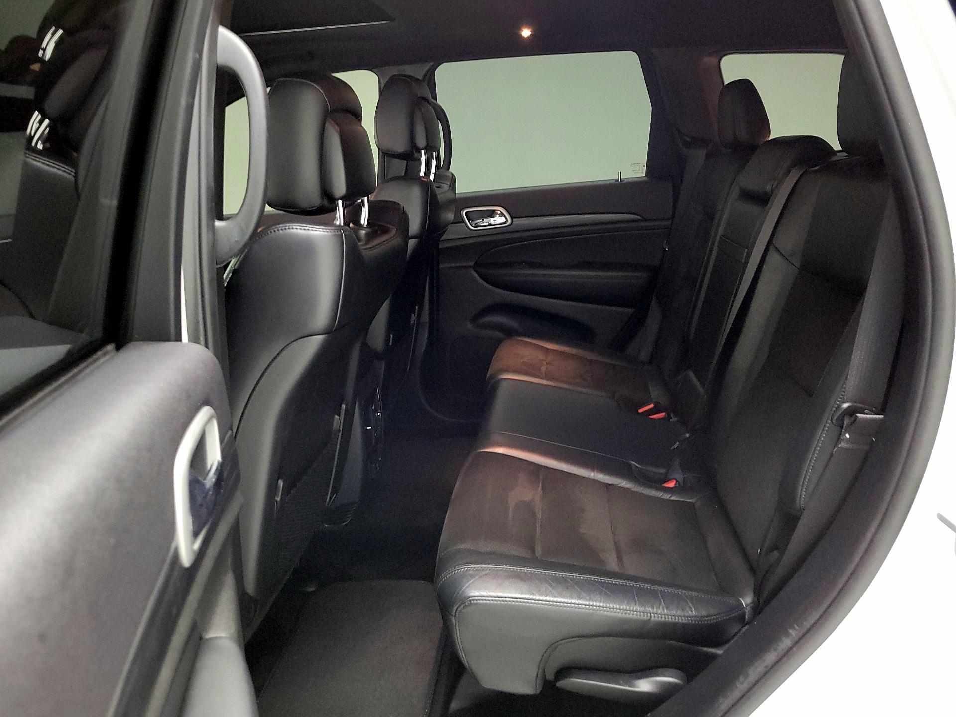 Thumbnail: 2019 Jeep Grand Cherokee - 19