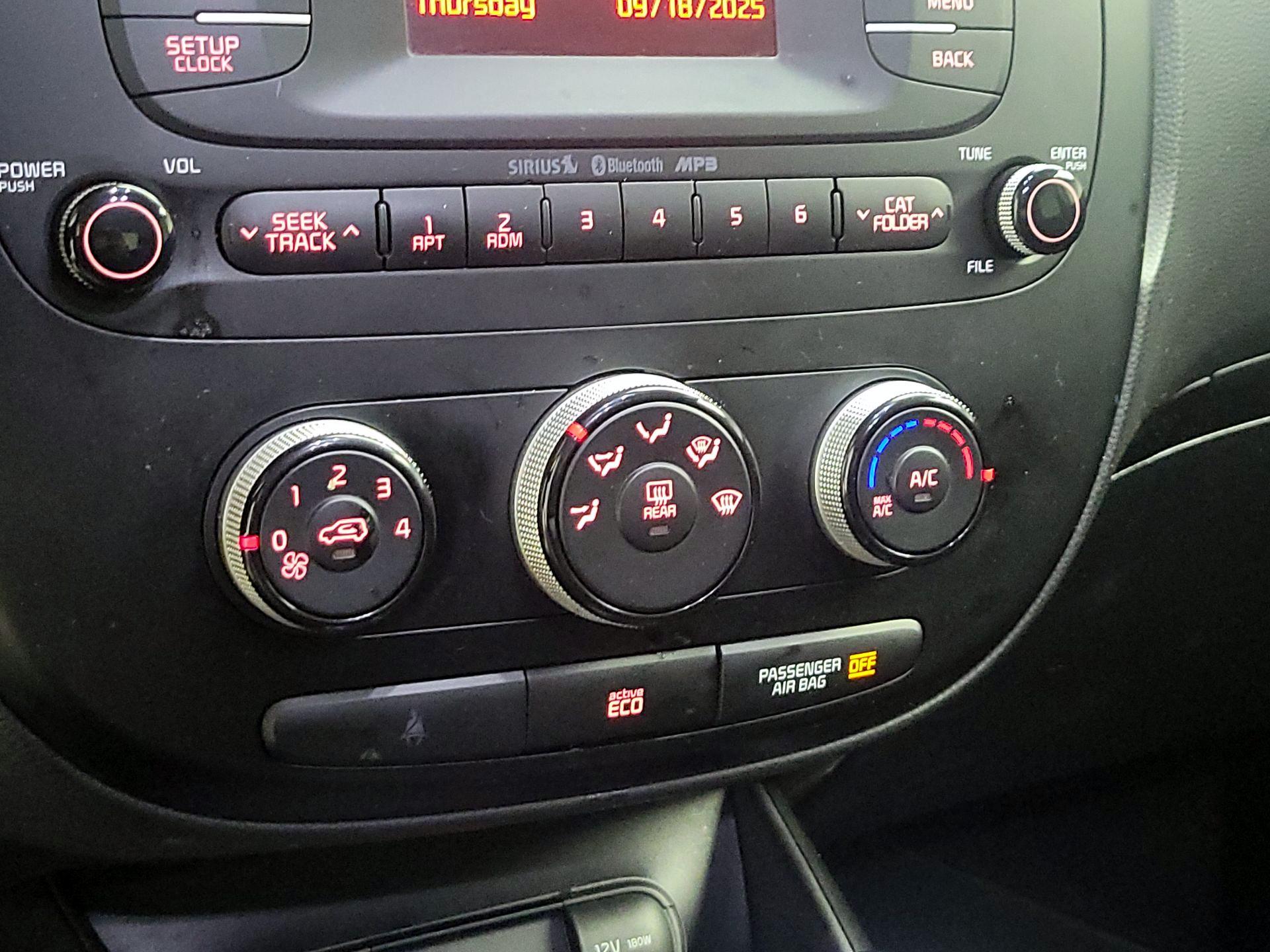 Thumbnail: 2016 Kia Soul - 15