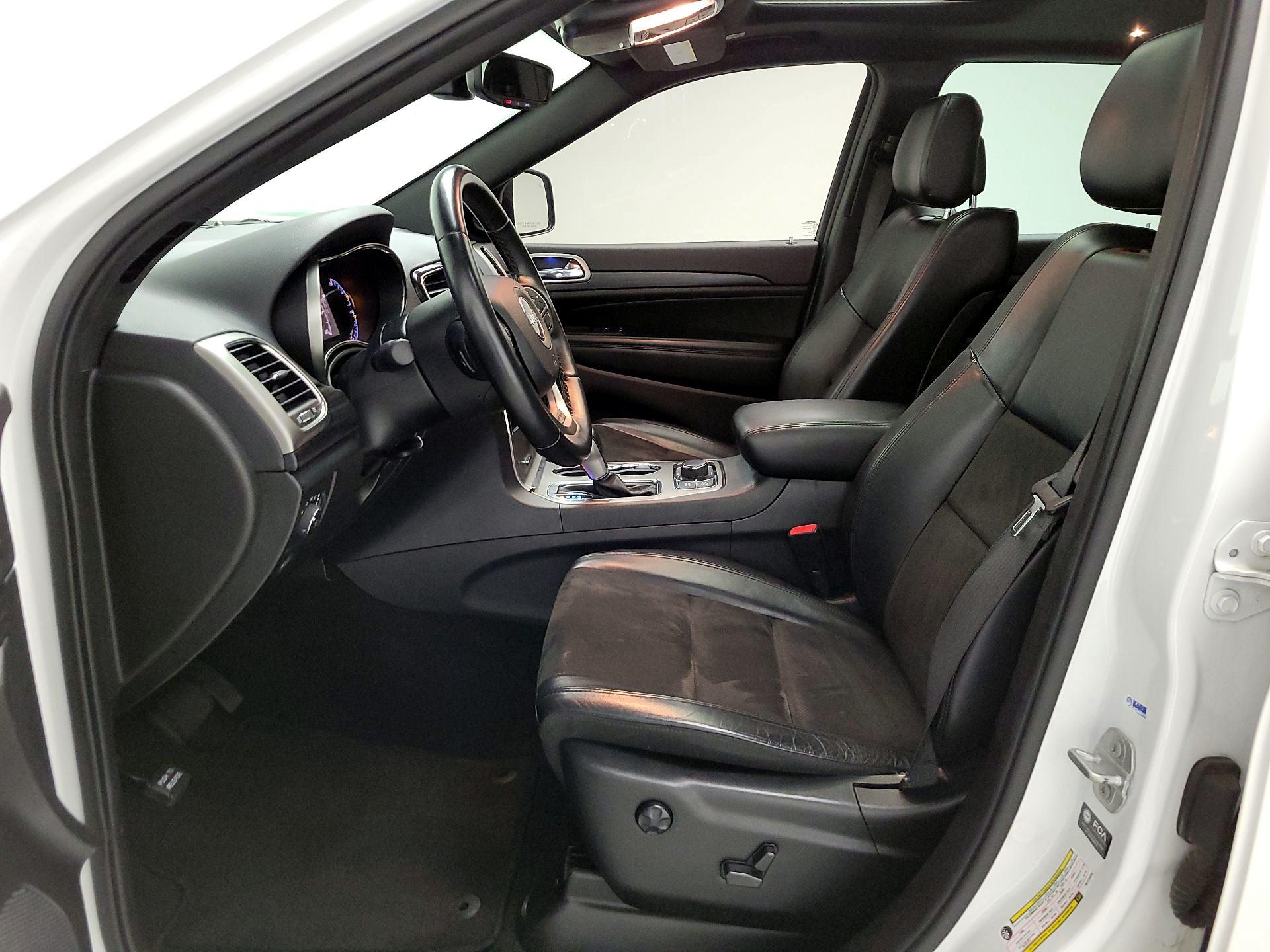 Thumbnail: 2022 Jeep Grand Cherokee - 11