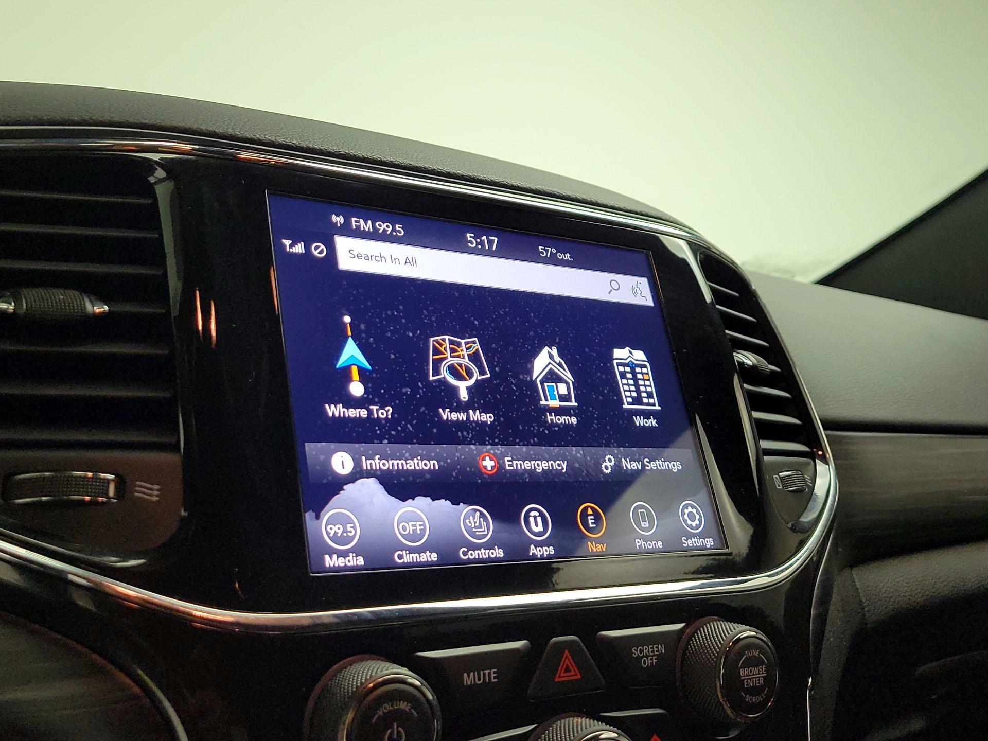 Thumbnail: 2022 Jeep Grand Cherokee - 14