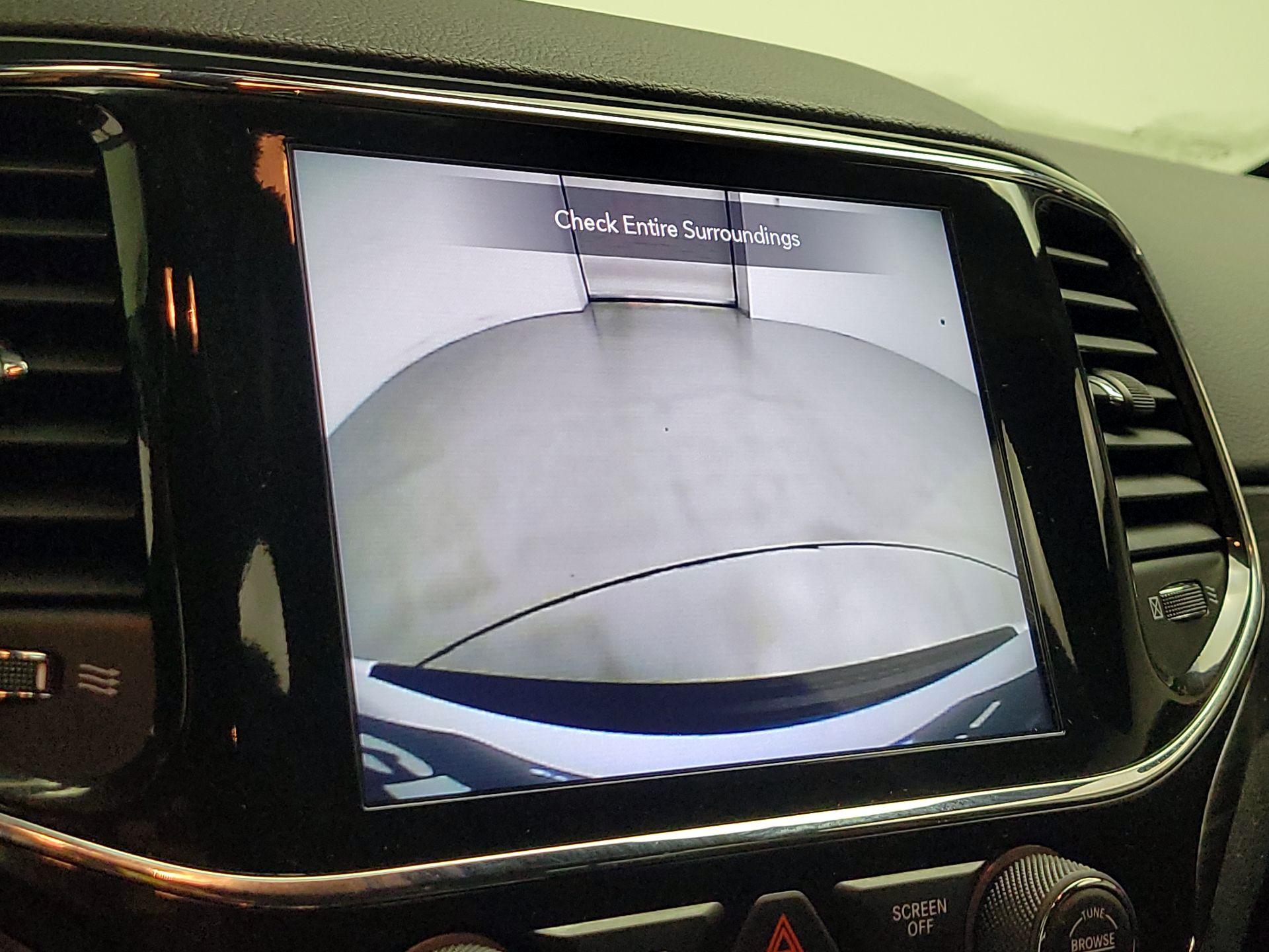 Thumbnail: 2022 Jeep Grand Cherokee - 15