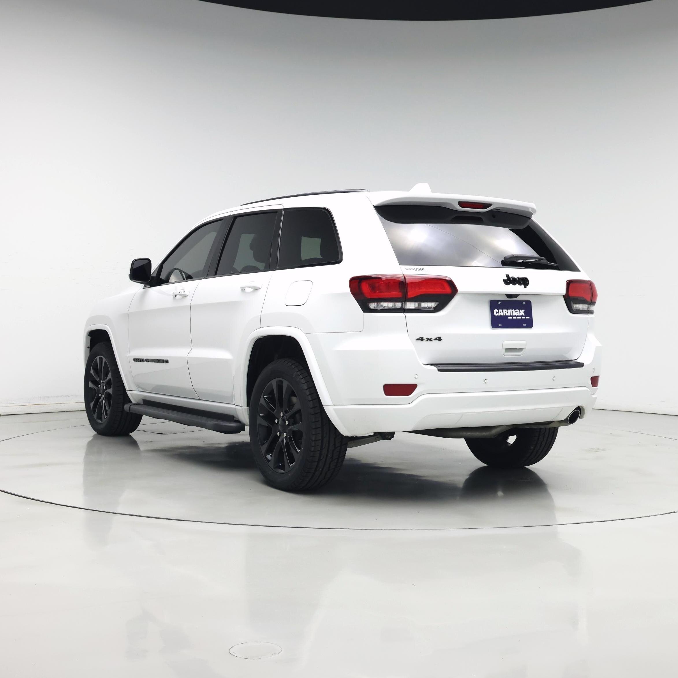 Thumbnail: 2022 Jeep Grand Cherokee - 2