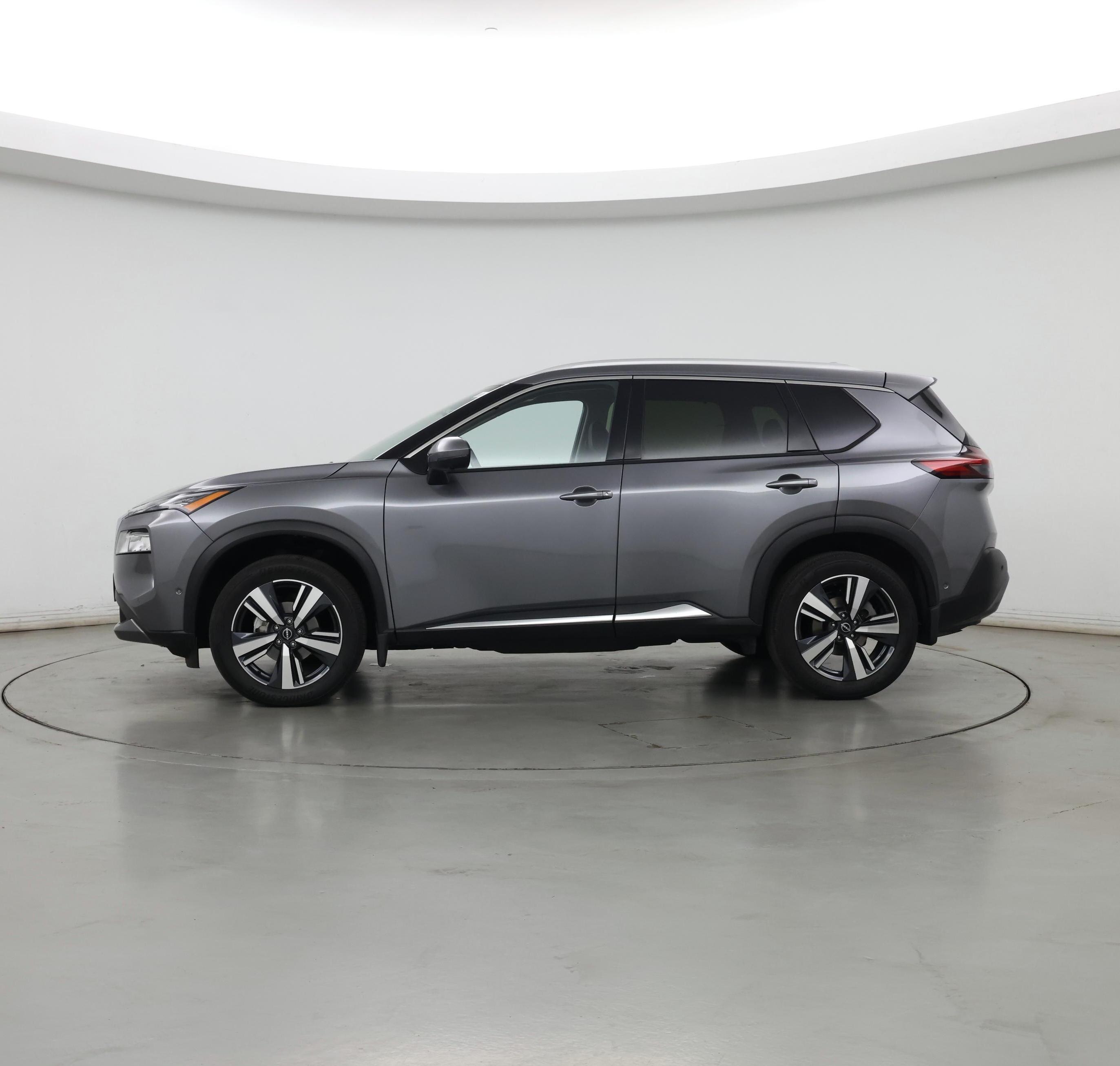 Thumbnail: 2023 Nissan Rogue - 3