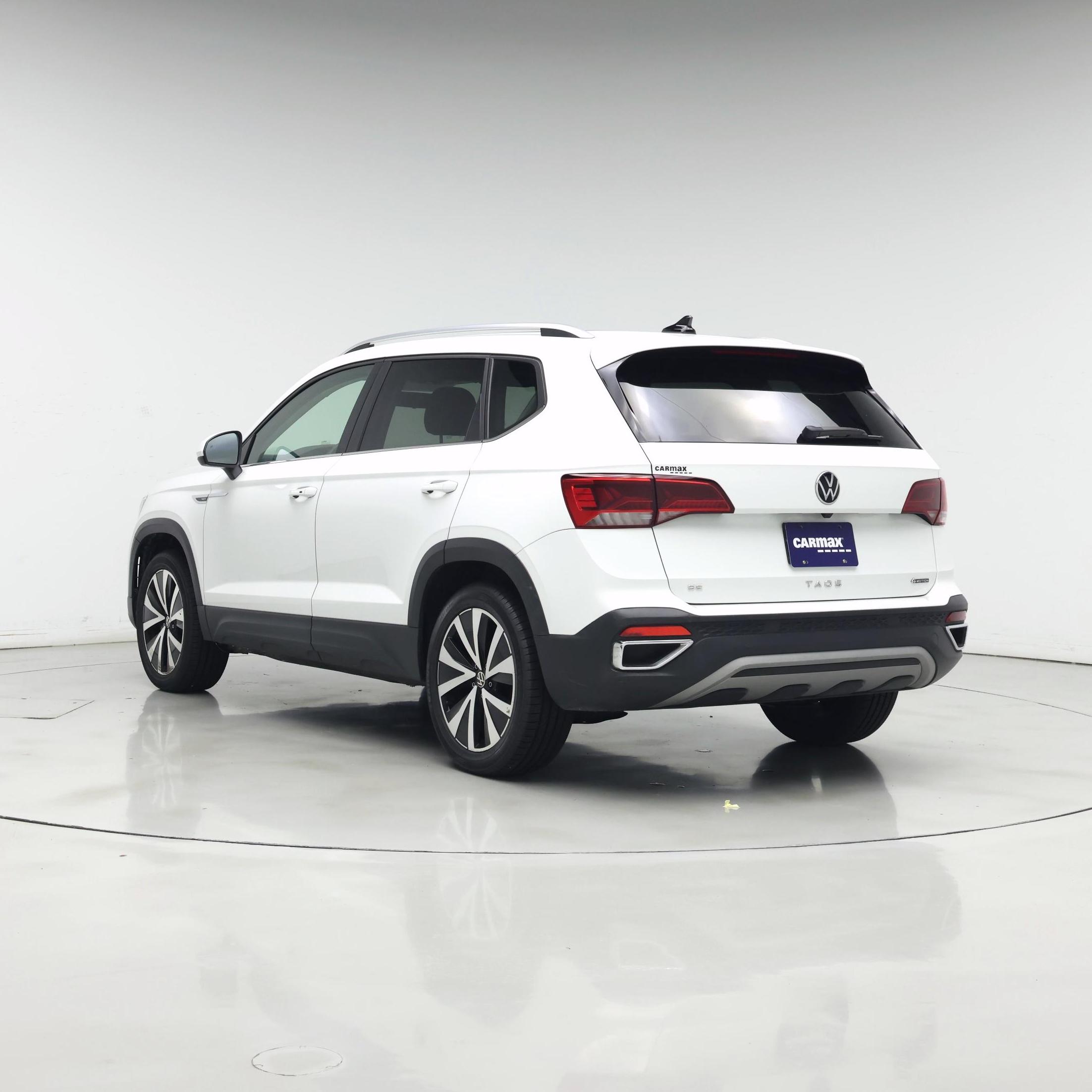 Thumbnail: 2022 Volkswagen Taos - 2