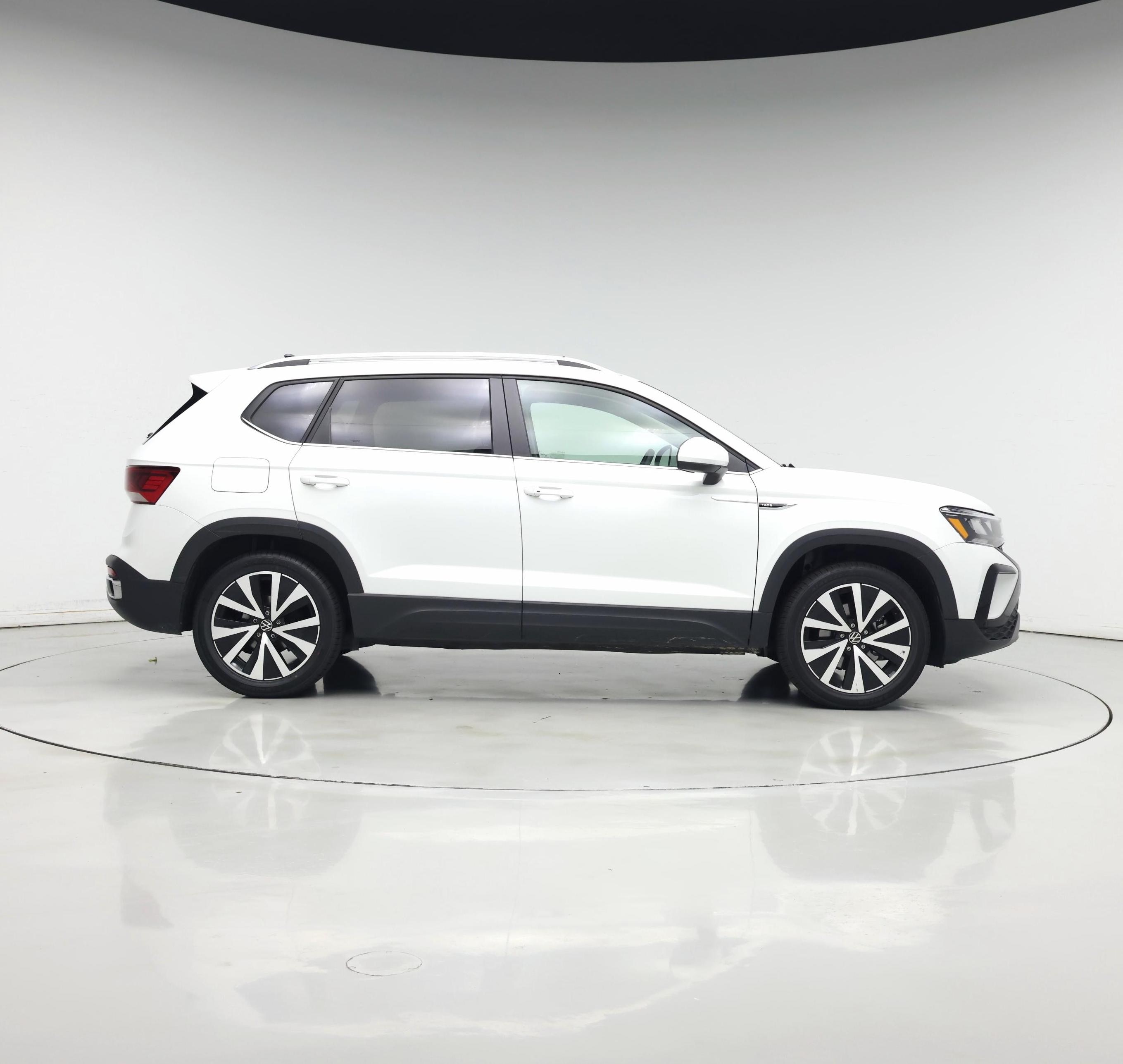 Thumbnail: 2022 Volkswagen Taos - 7