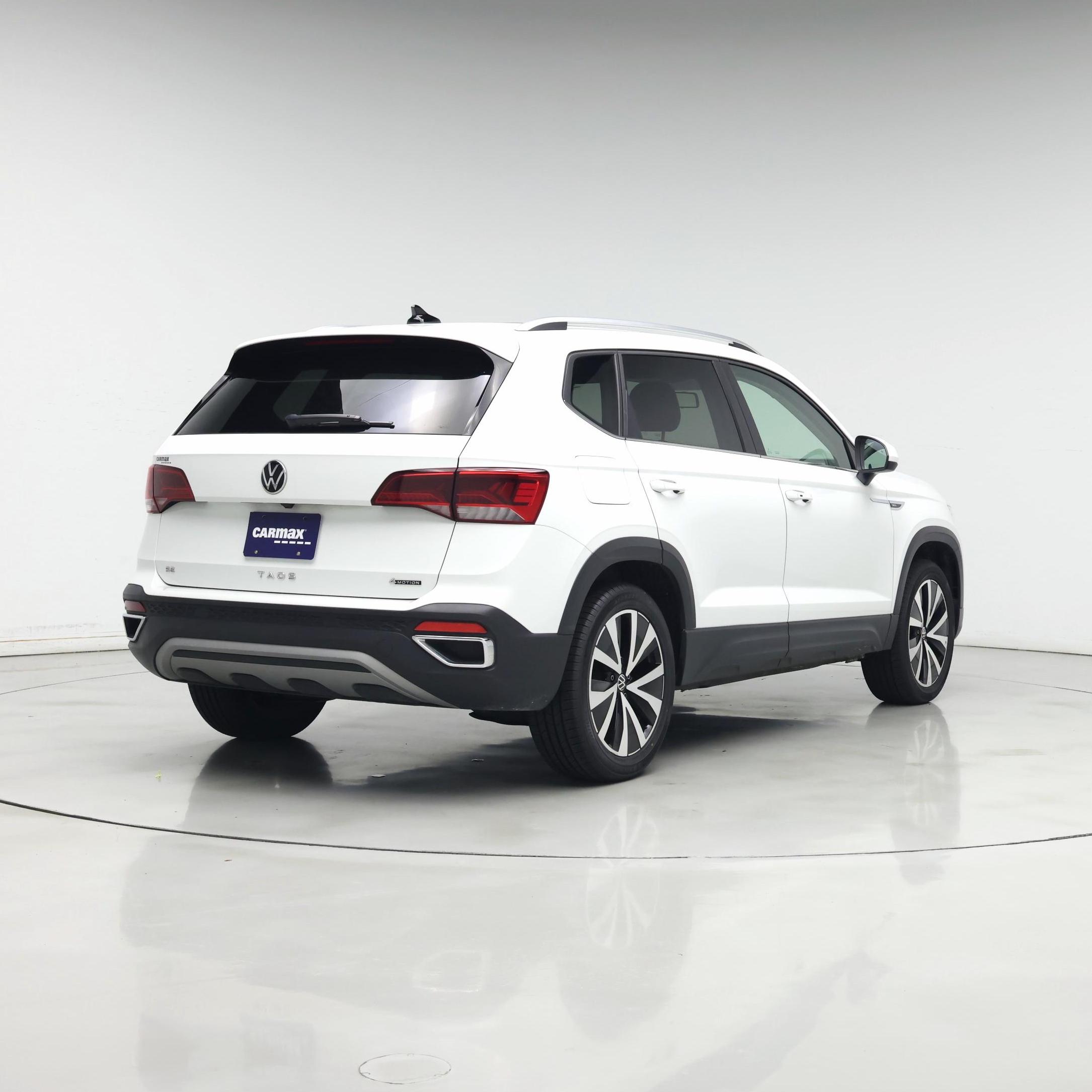 Thumbnail: 2022 Volkswagen Taos - 8
