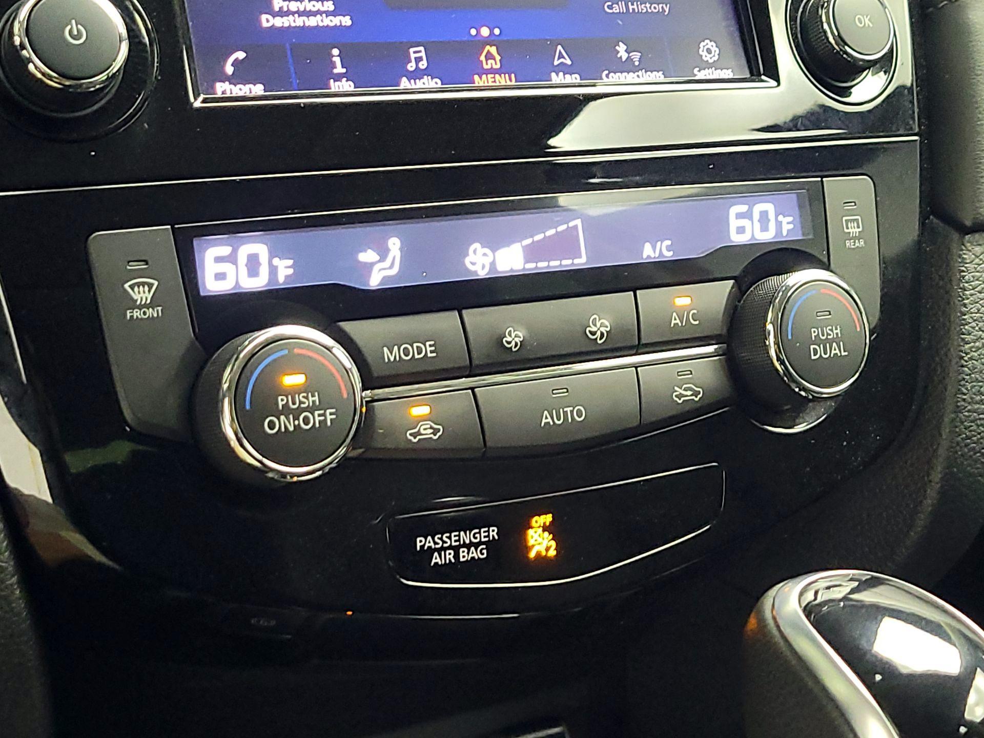 Thumbnail: 2020 Nissan Rogue - 16