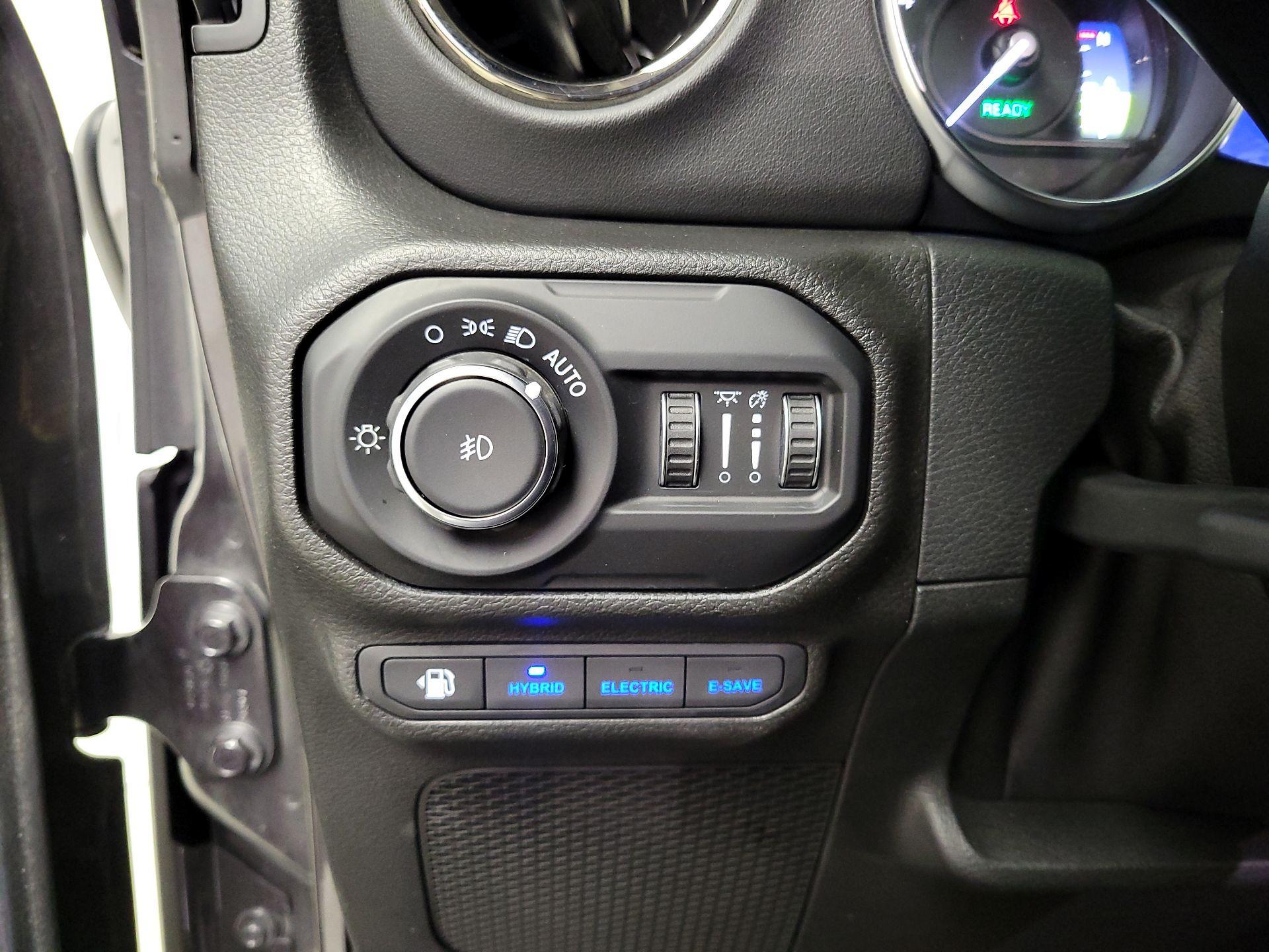 Thumbnail: 2021 Jeep Wrangler - 13