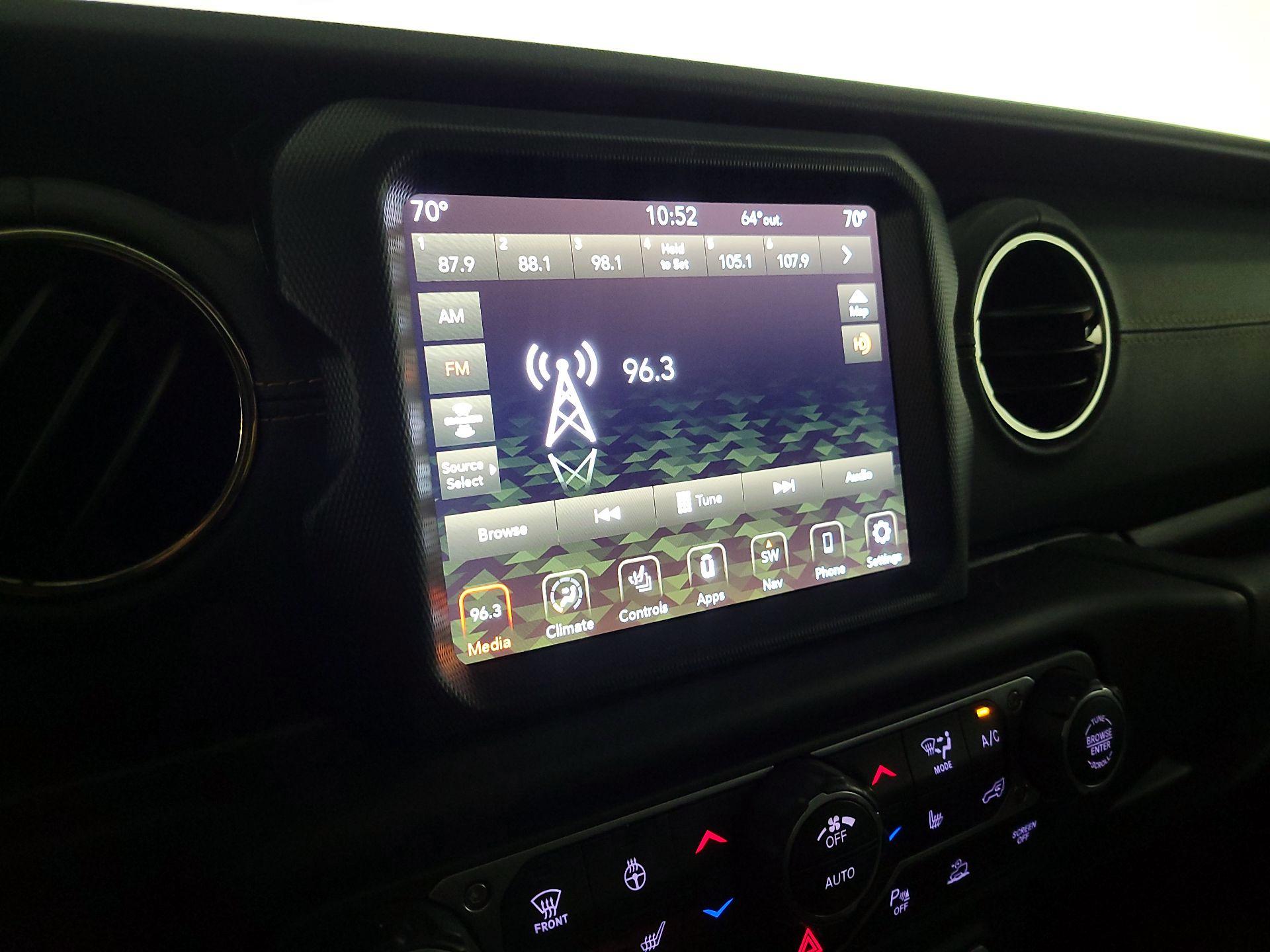 Thumbnail: 2021 Jeep Wrangler - 16