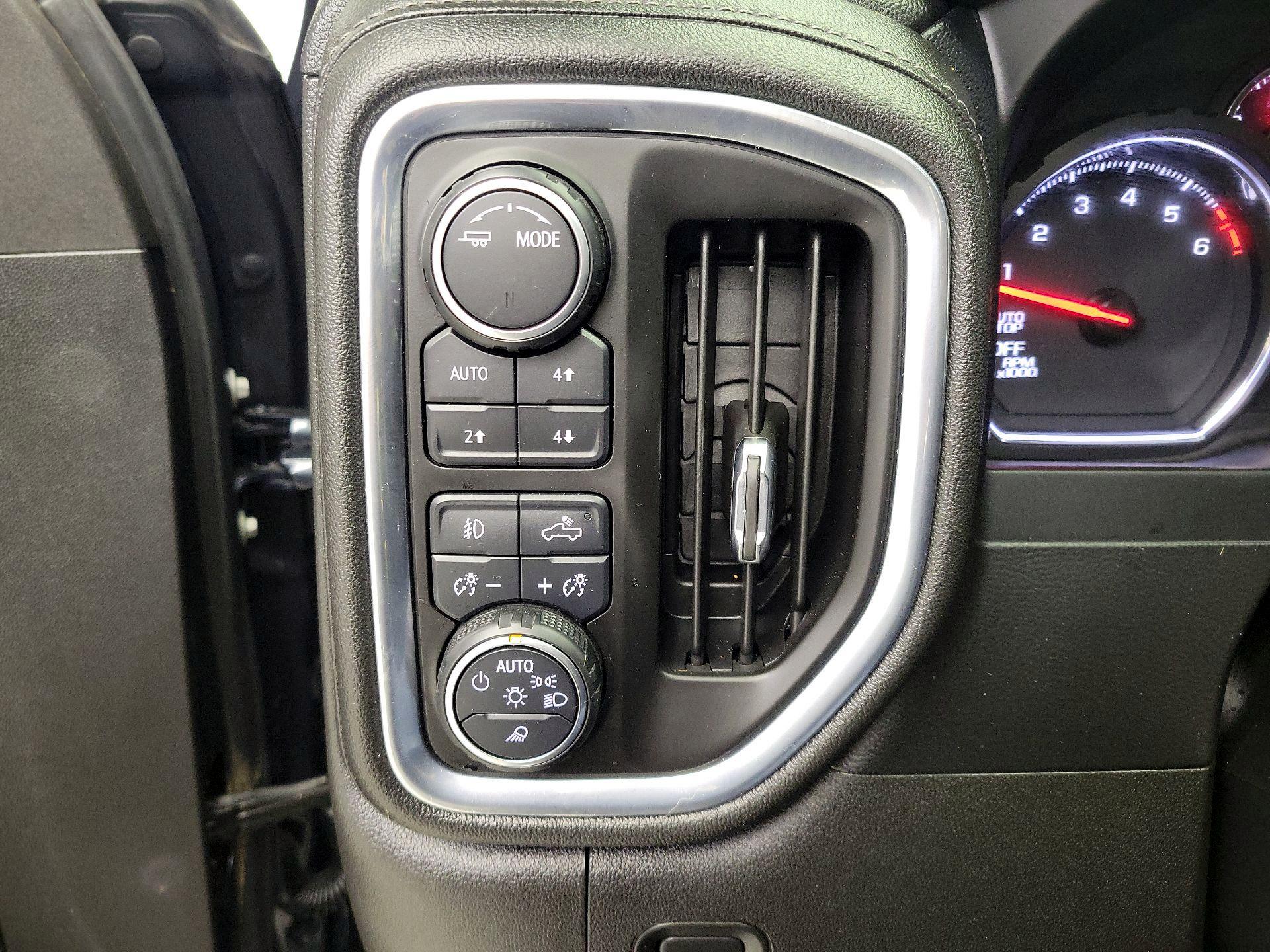 Thumbnail: 2021 Chevrolet Silverado 1500 - 13