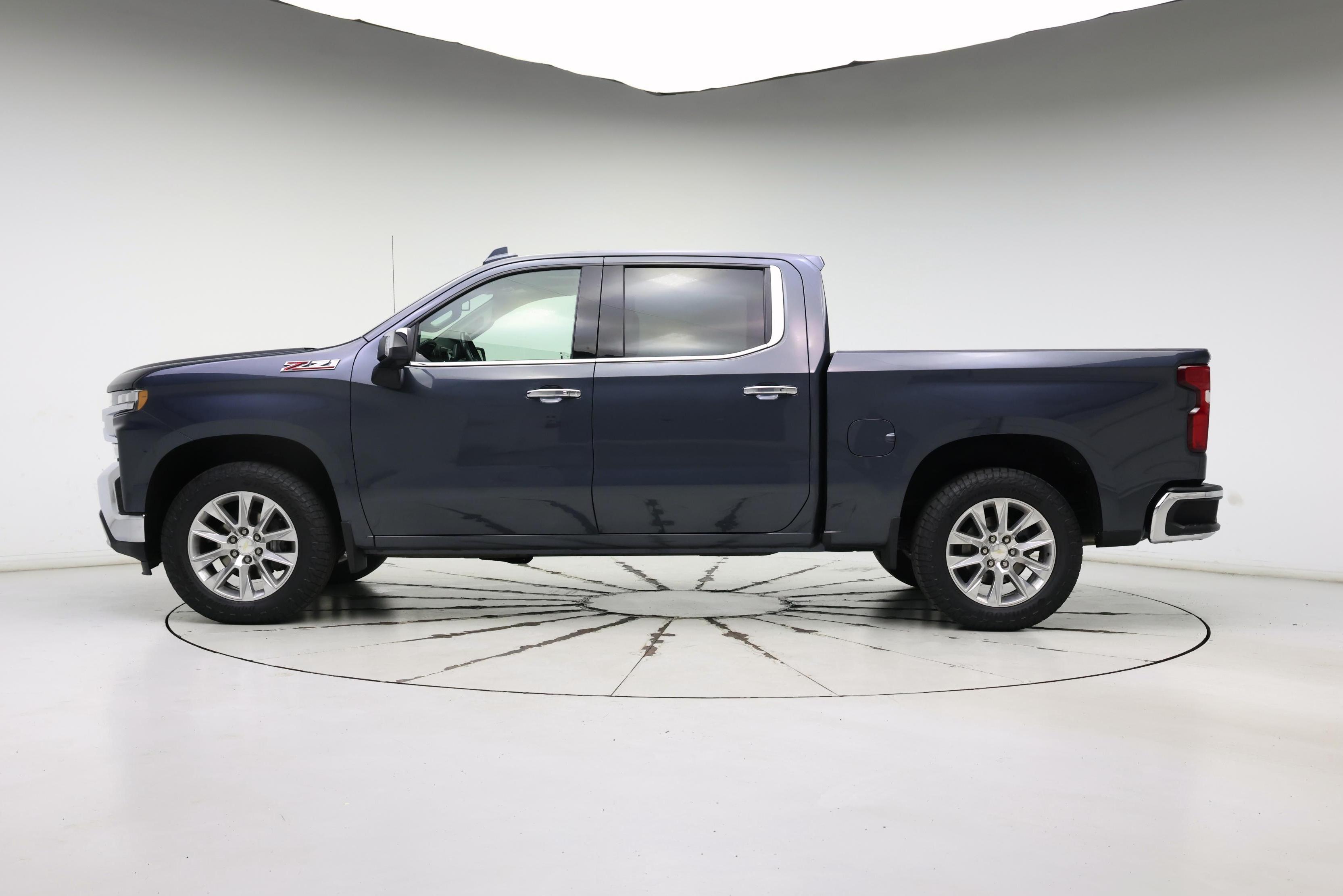 Thumbnail: 2021 Chevrolet Silverado 1500 - 3