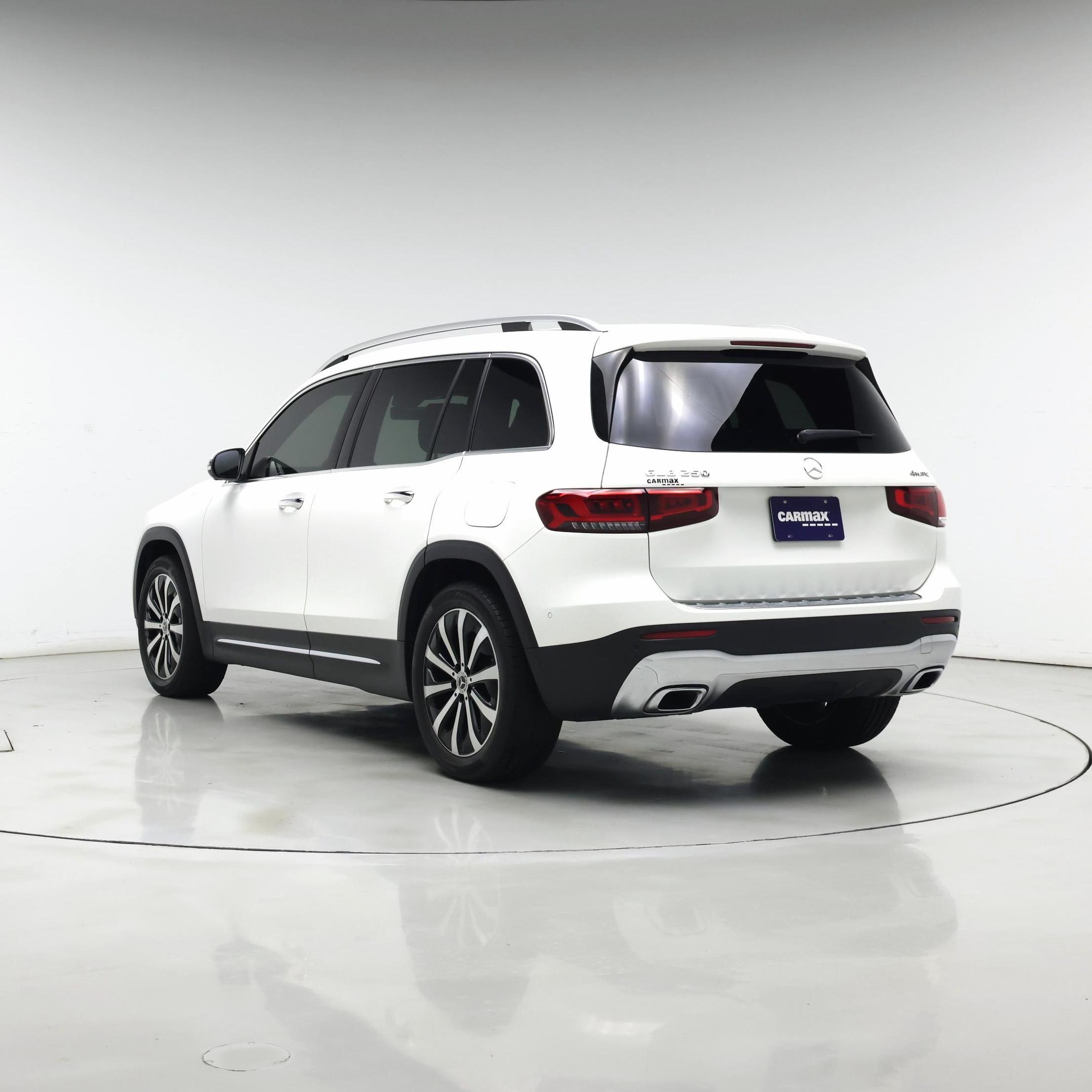 Thumbnail: 2022 Mercedes-Benz GLB - 2